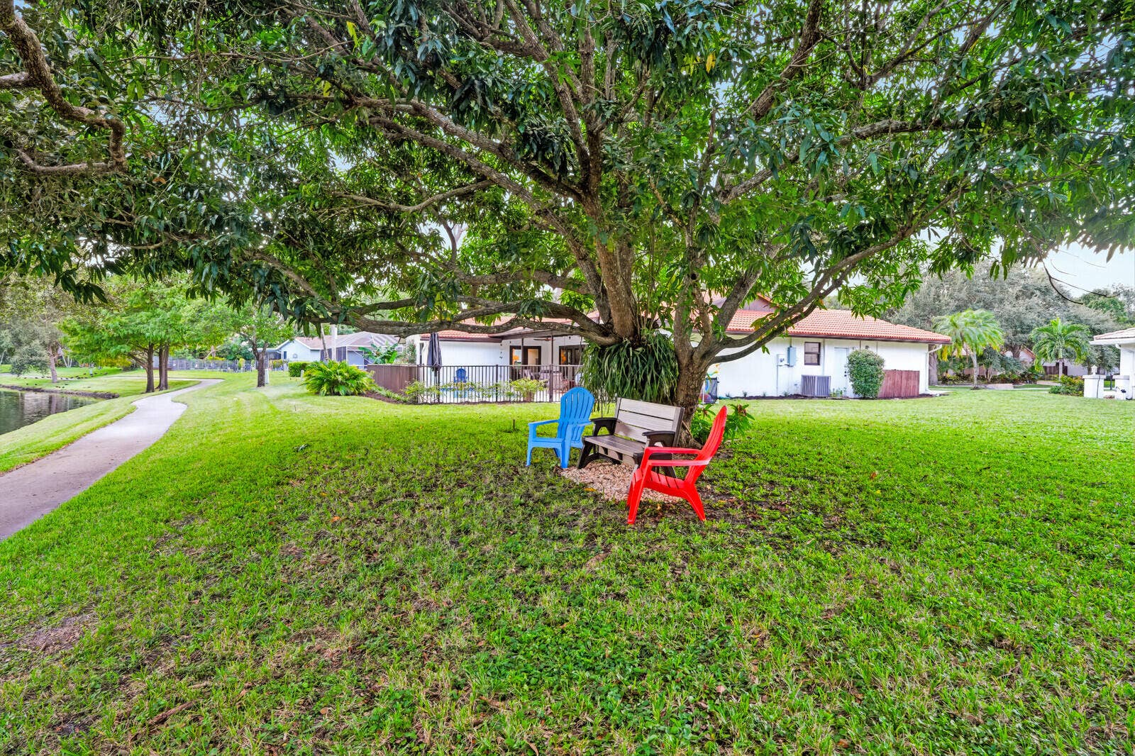 2708 NW 26th Circle, Boca Raton, FL 33431 Private Seating Area