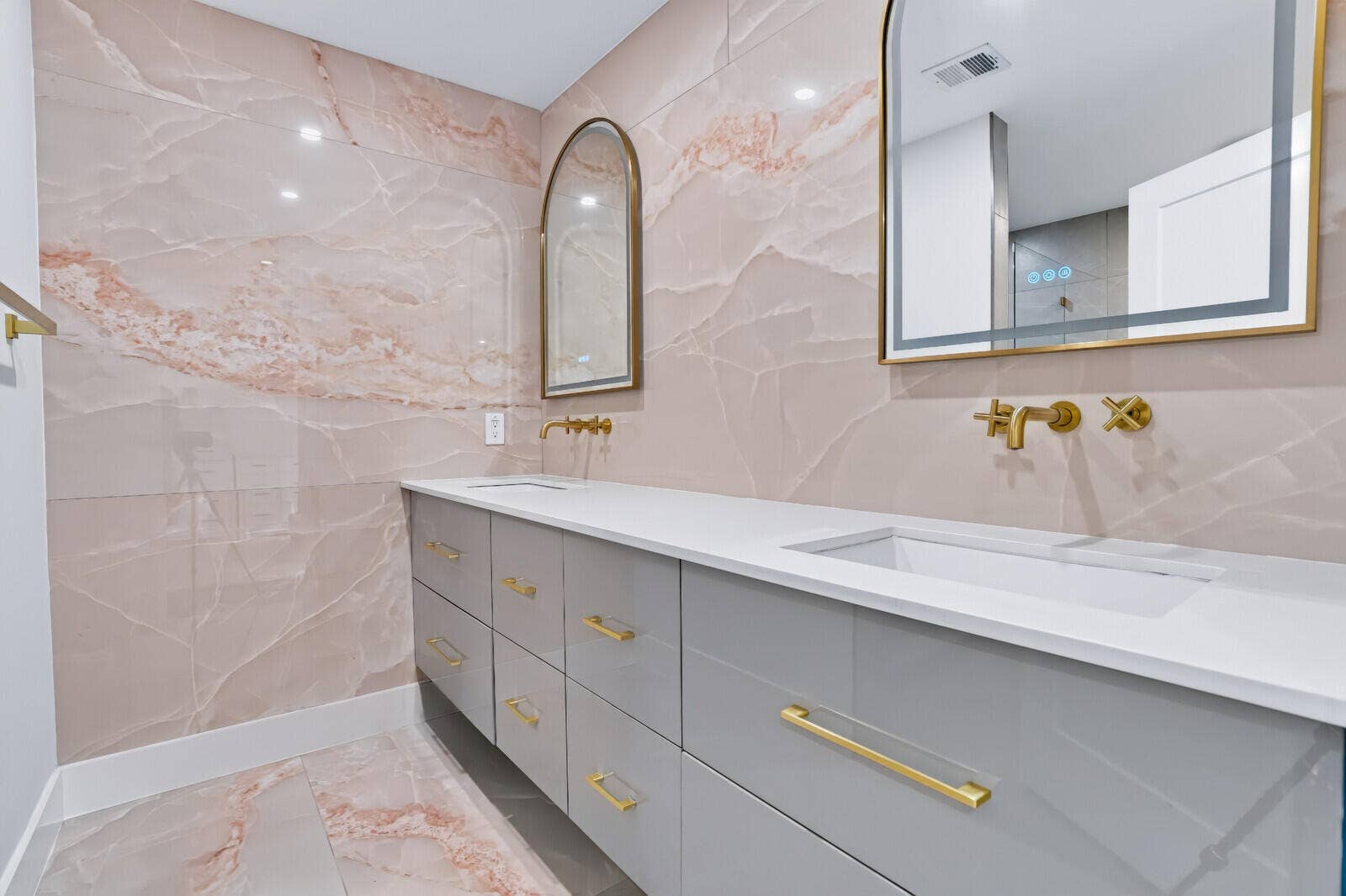 2708 NW 26th Circle, Boca Raton, FL 33431 Primary Bathroom