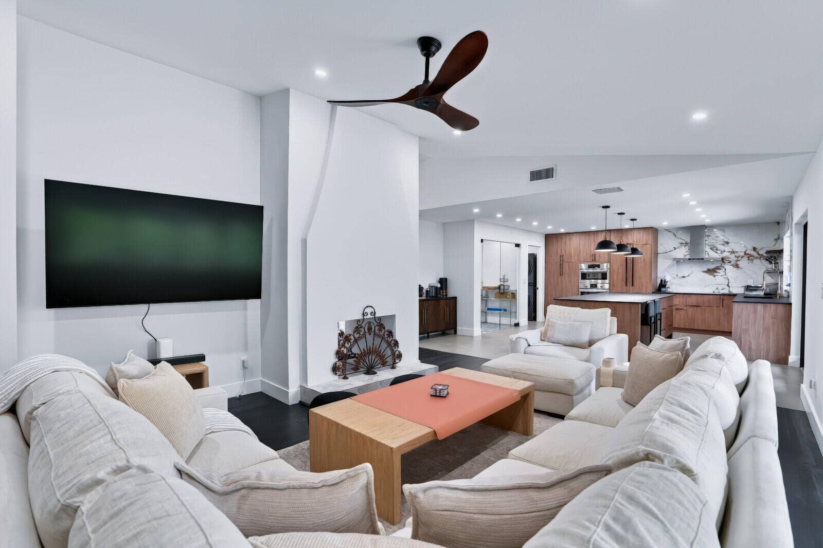 2708 NW 26th Circle, Boca Raton, FL 33431 Living Room