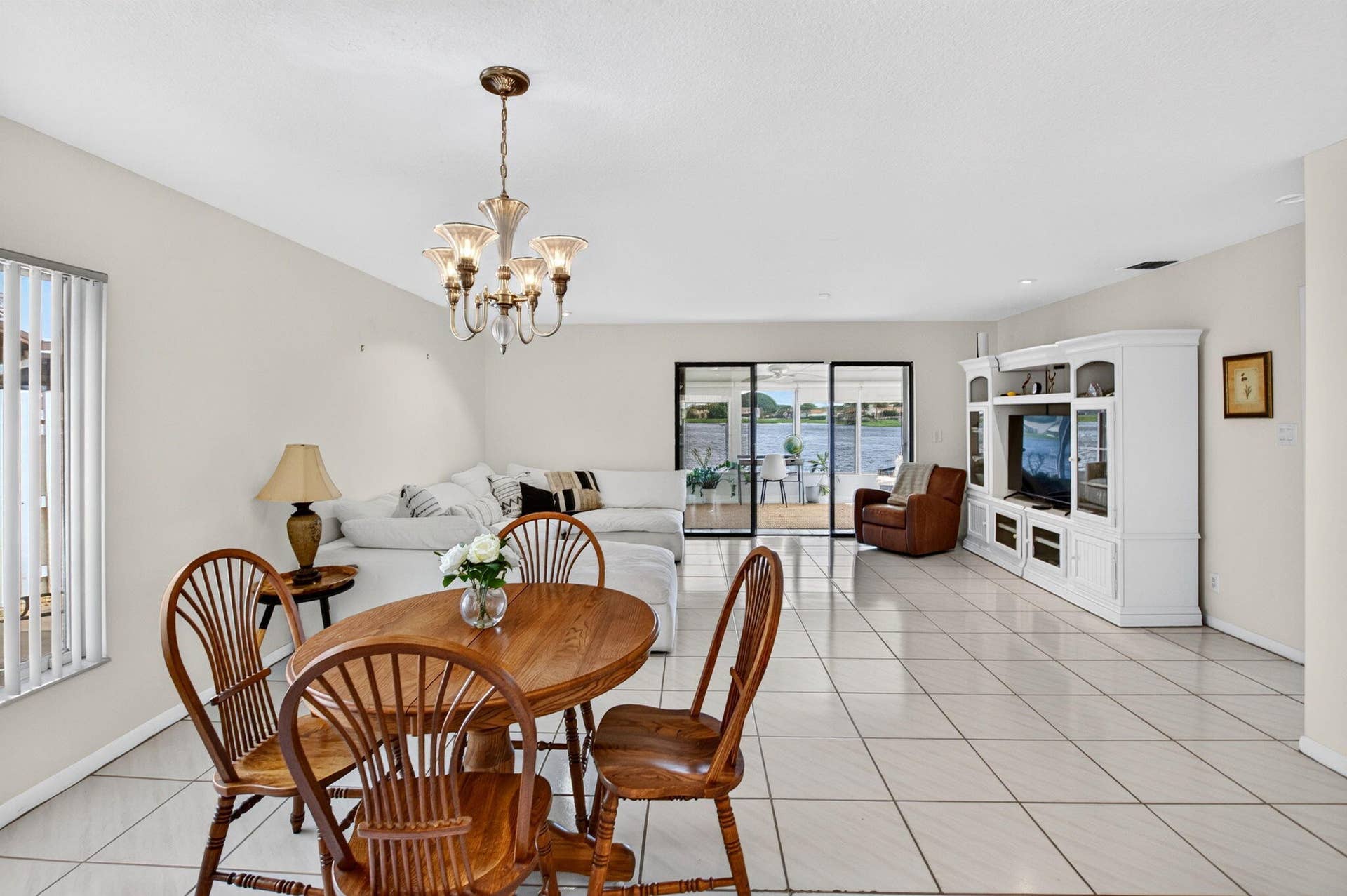 5537 Mirror Lakes Boulevard, Boynton Beach, FL 33472 Dining Area