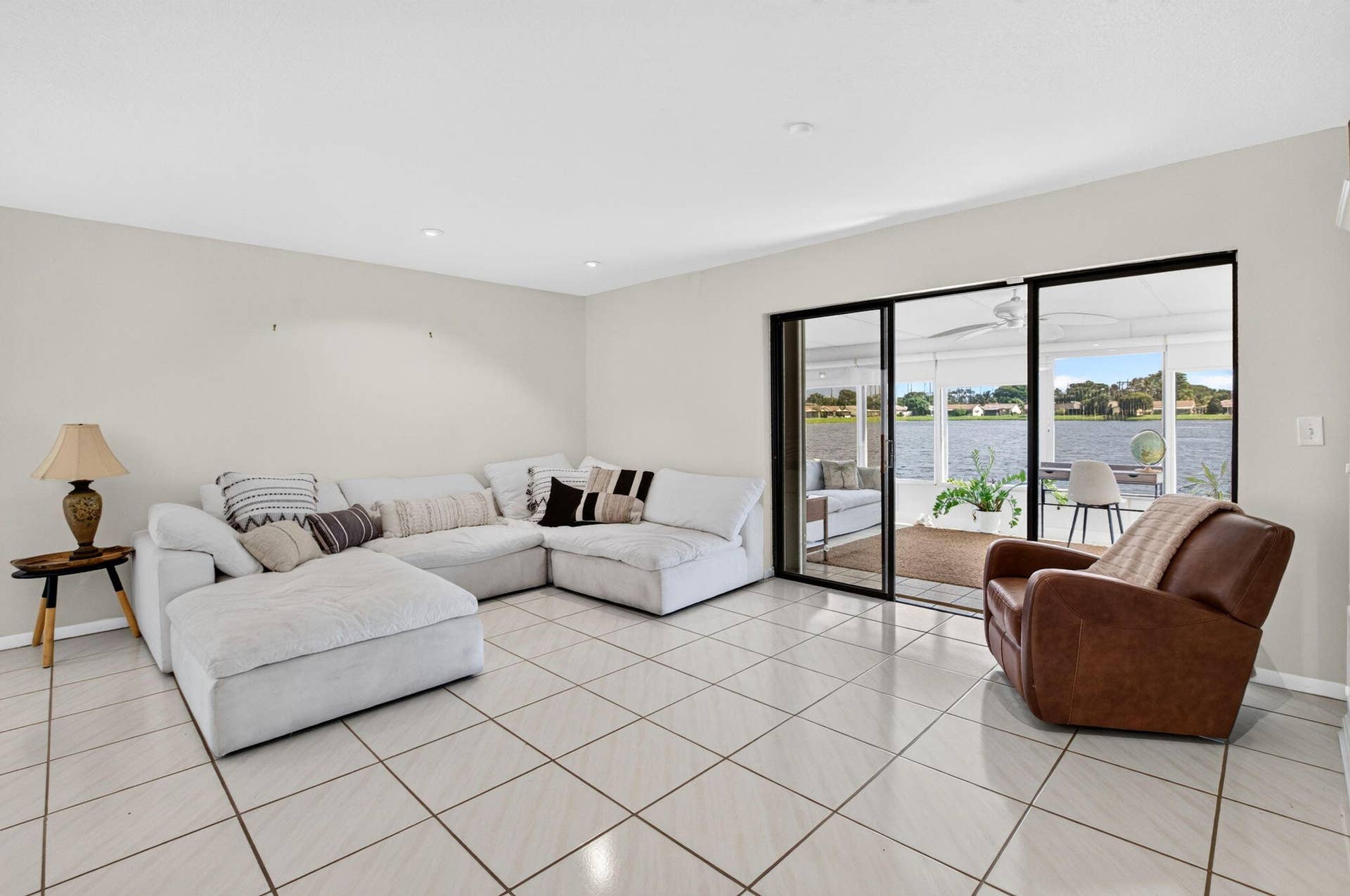 5537 Mirror Lakes Boulevard, Boynton Beach, FL 33472 Family Room