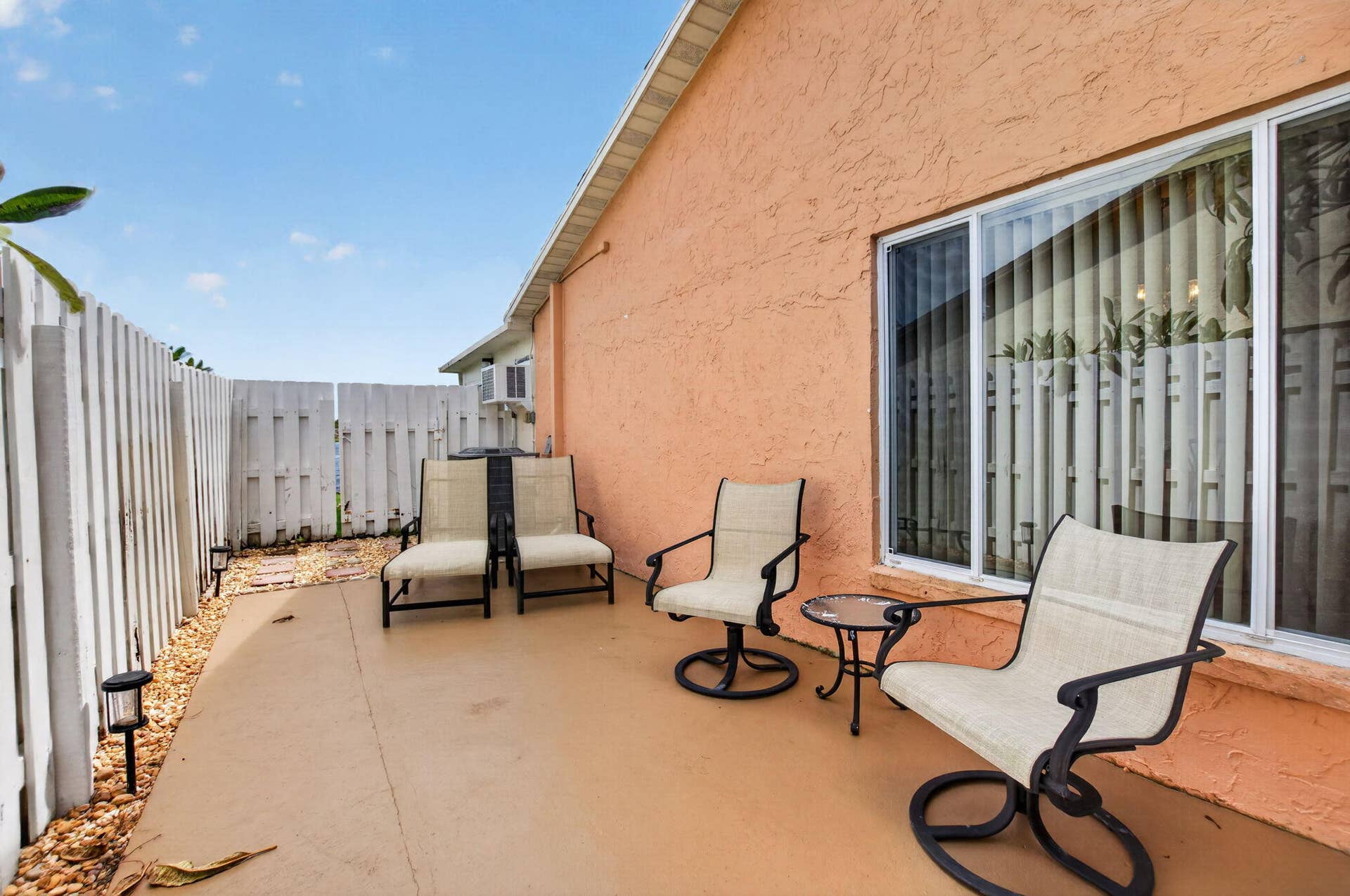 5537 Mirror Lakes Boulevard, Boynton Beach, FL 33472 Large private side patio off the kitchen.