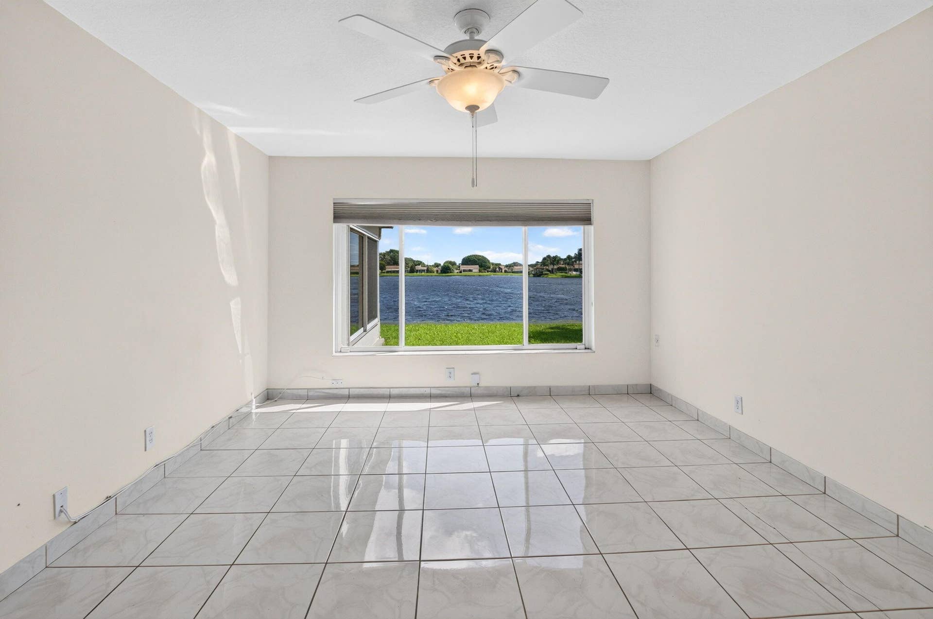 5537 Mirror Lakes Boulevard, Boynton Beach, FL 33472 Master Bedroom