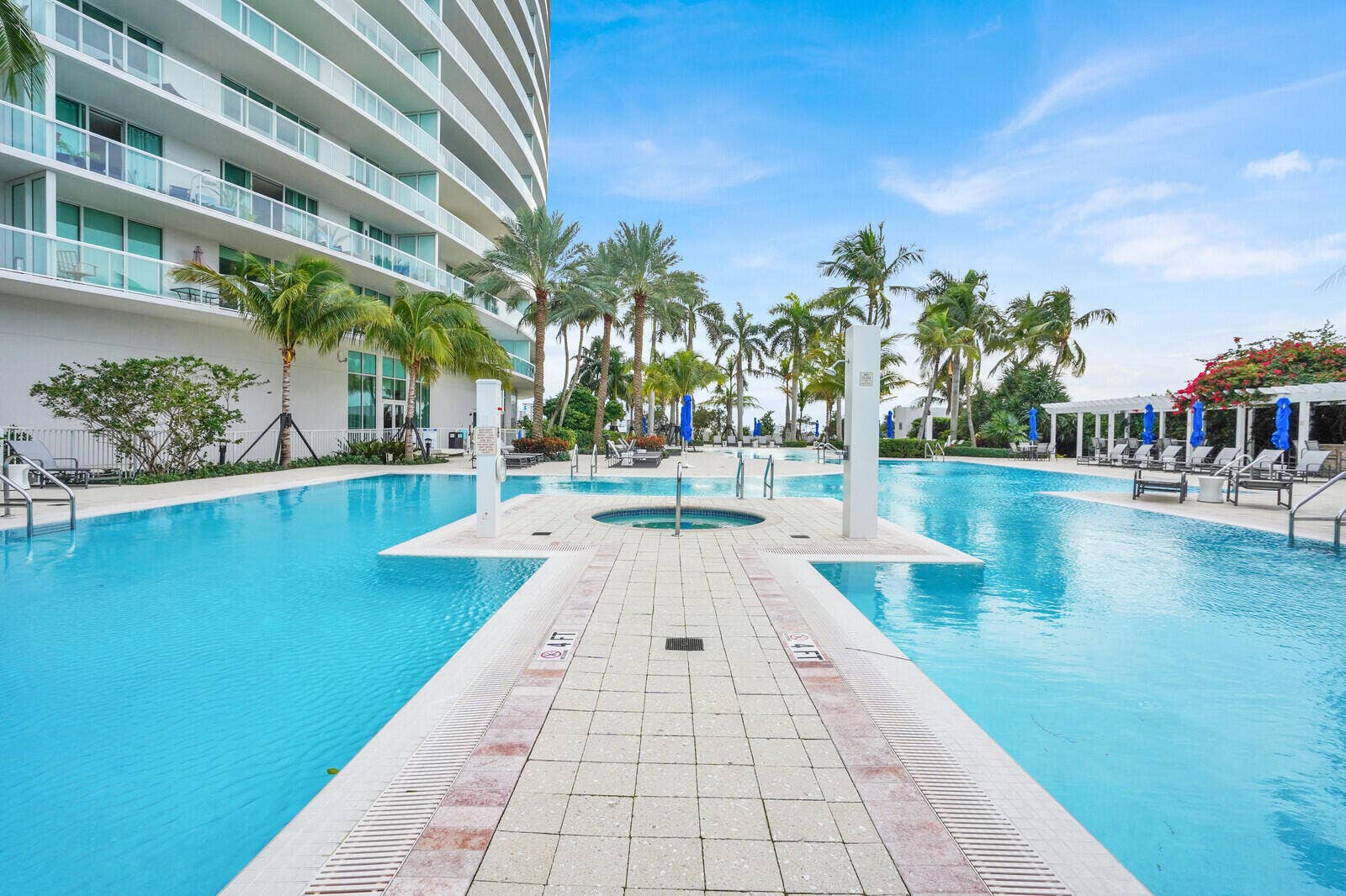1 N Ocean Boulevard, #1207, Pompano Beach, FL 33062 20260220195932940725000000-o