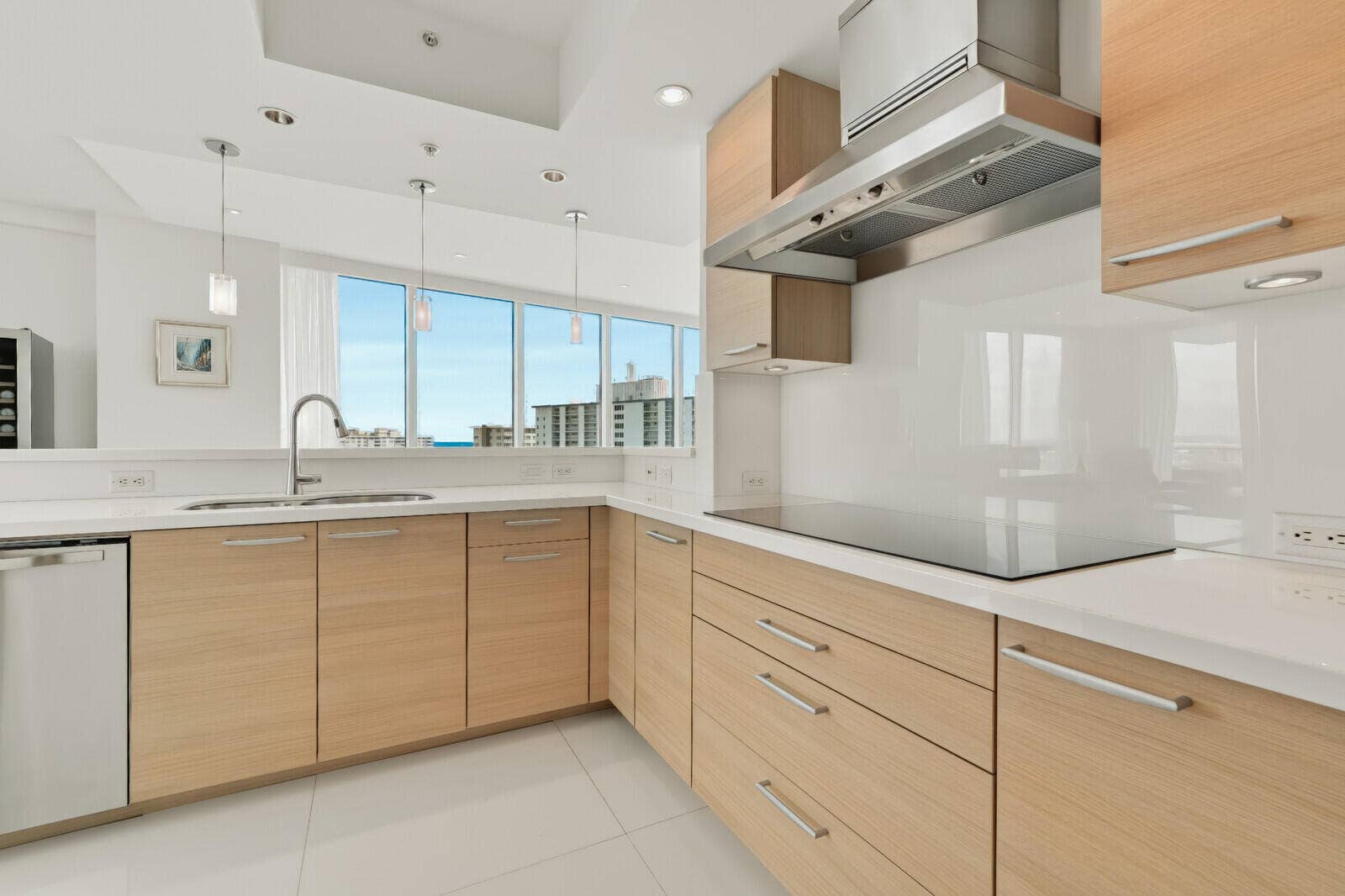 1 N Ocean Boulevard, #1207, Pompano Beach, FL 33062 19_DSC05961DSC05965_mls