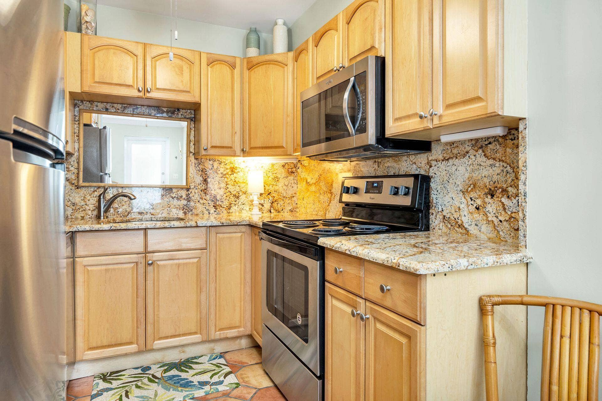 401 PERUVIAN Avenue, #1050, Palm Beach, FL 33480 5