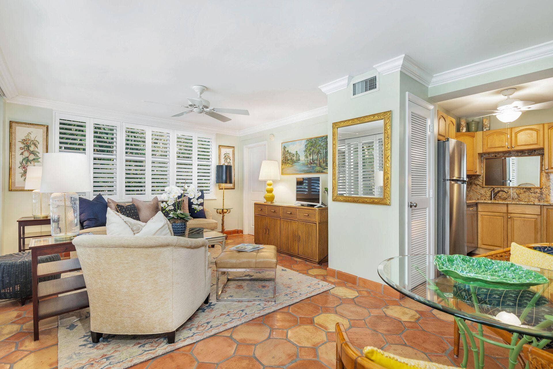 401 PERUVIAN Avenue, #1050, Palm Beach, FL 33480 2