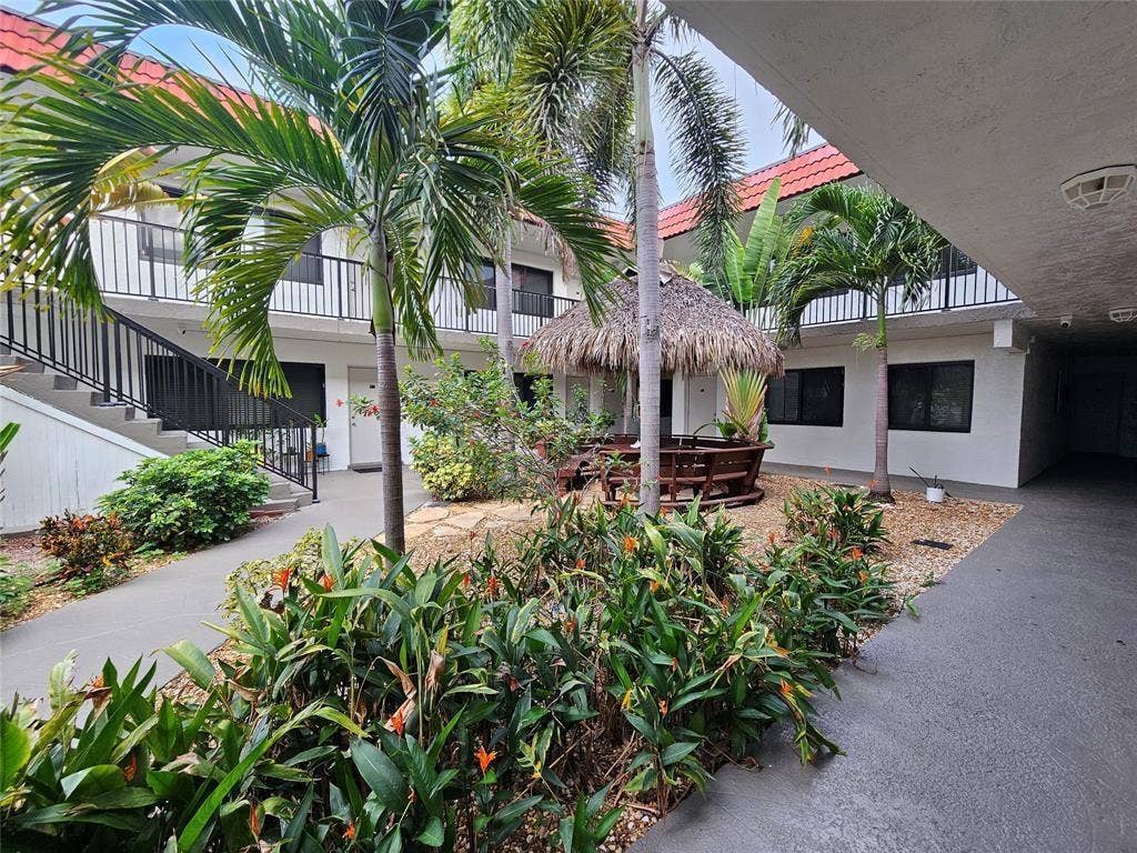 2201 NE 36TH Street, #210, Lighthouse Point, FL 33064 5