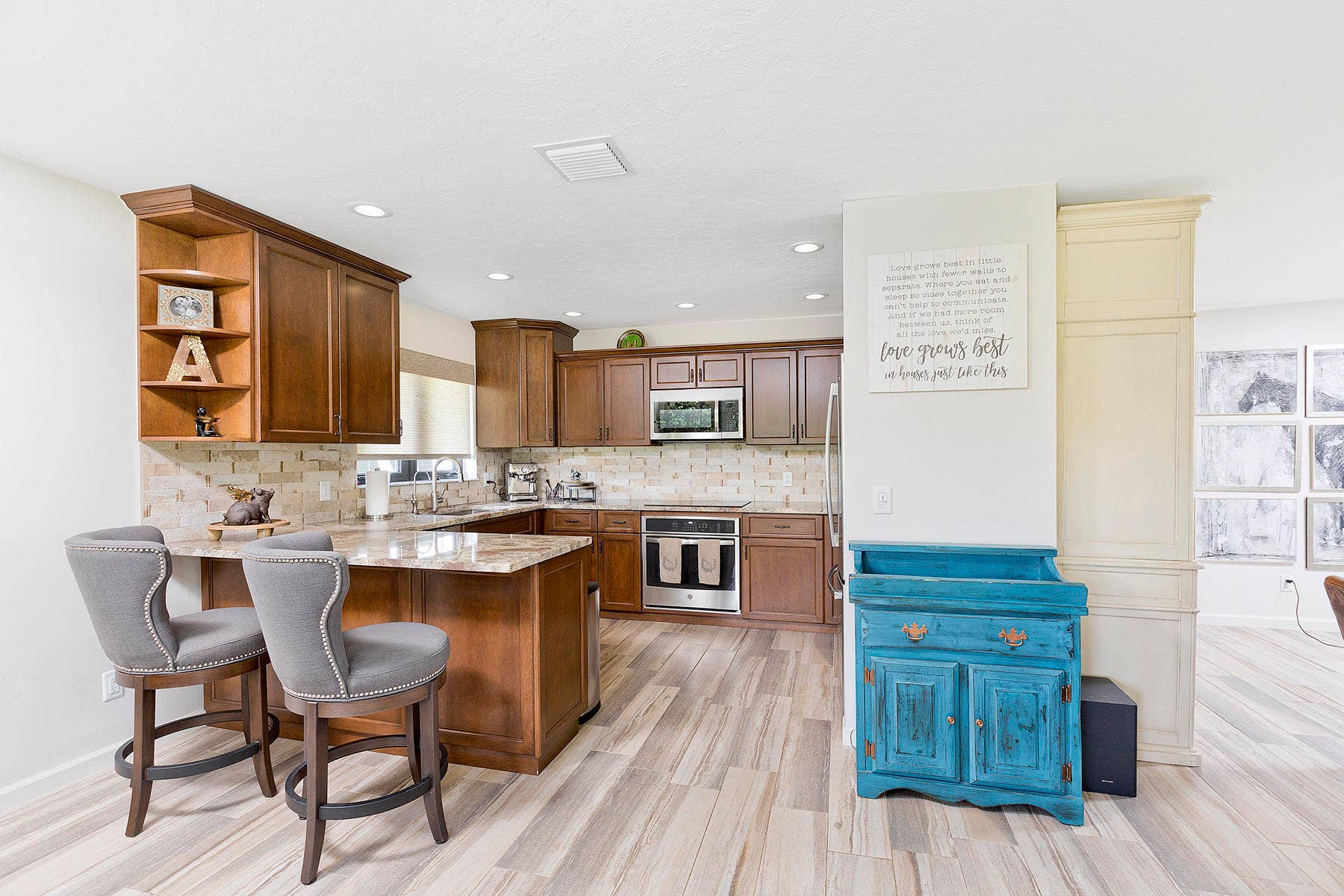 2741 Buck Ridge Trail, Loxahatchee, Loxahatchee, FL 33470 Kitchen