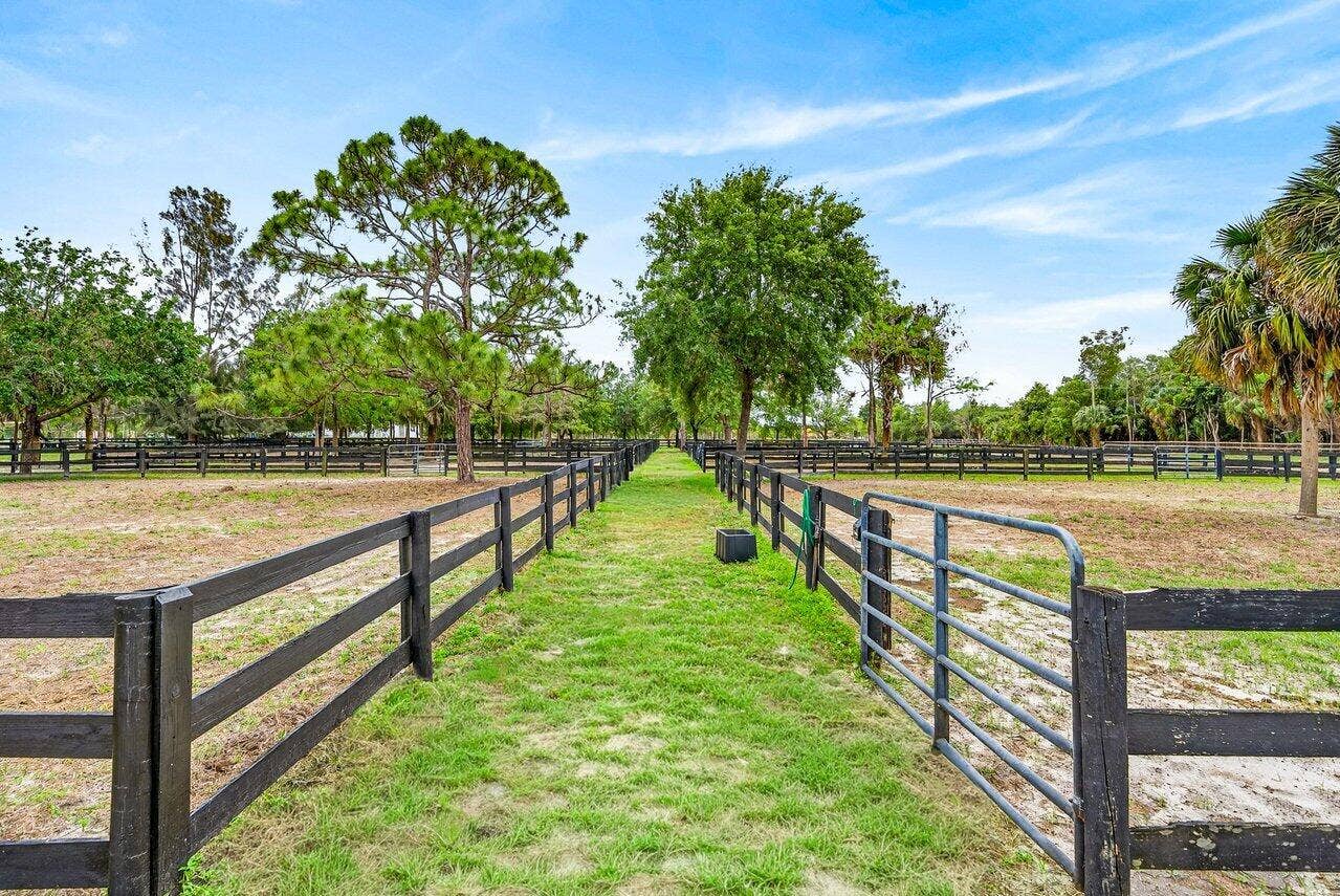 2741 Buck Ridge Trail, Loxahatchee, Loxahatchee, FL 33470 Paddocks