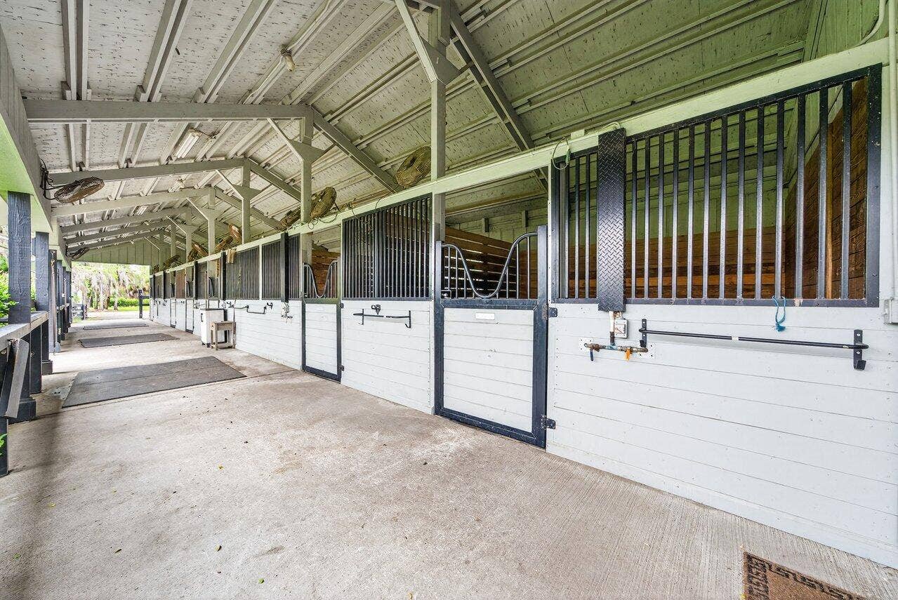 2741 Buck Ridge Trail, Loxahatchee, Loxahatchee, FL 33470 6 stall Barn