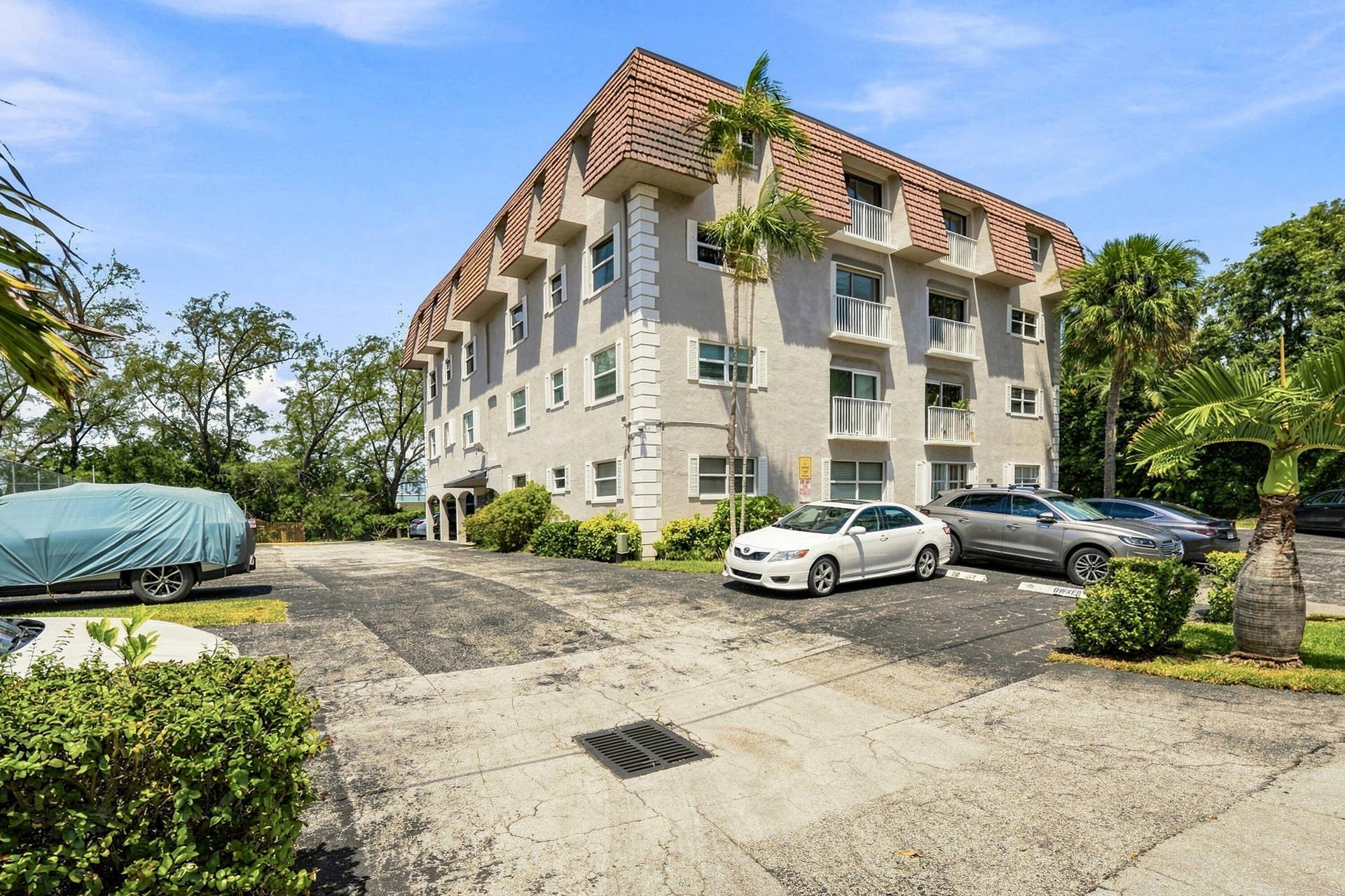 5951 NE 14th Lane, #204n, Fort Lauderdale, FL 33334 01_property exterior