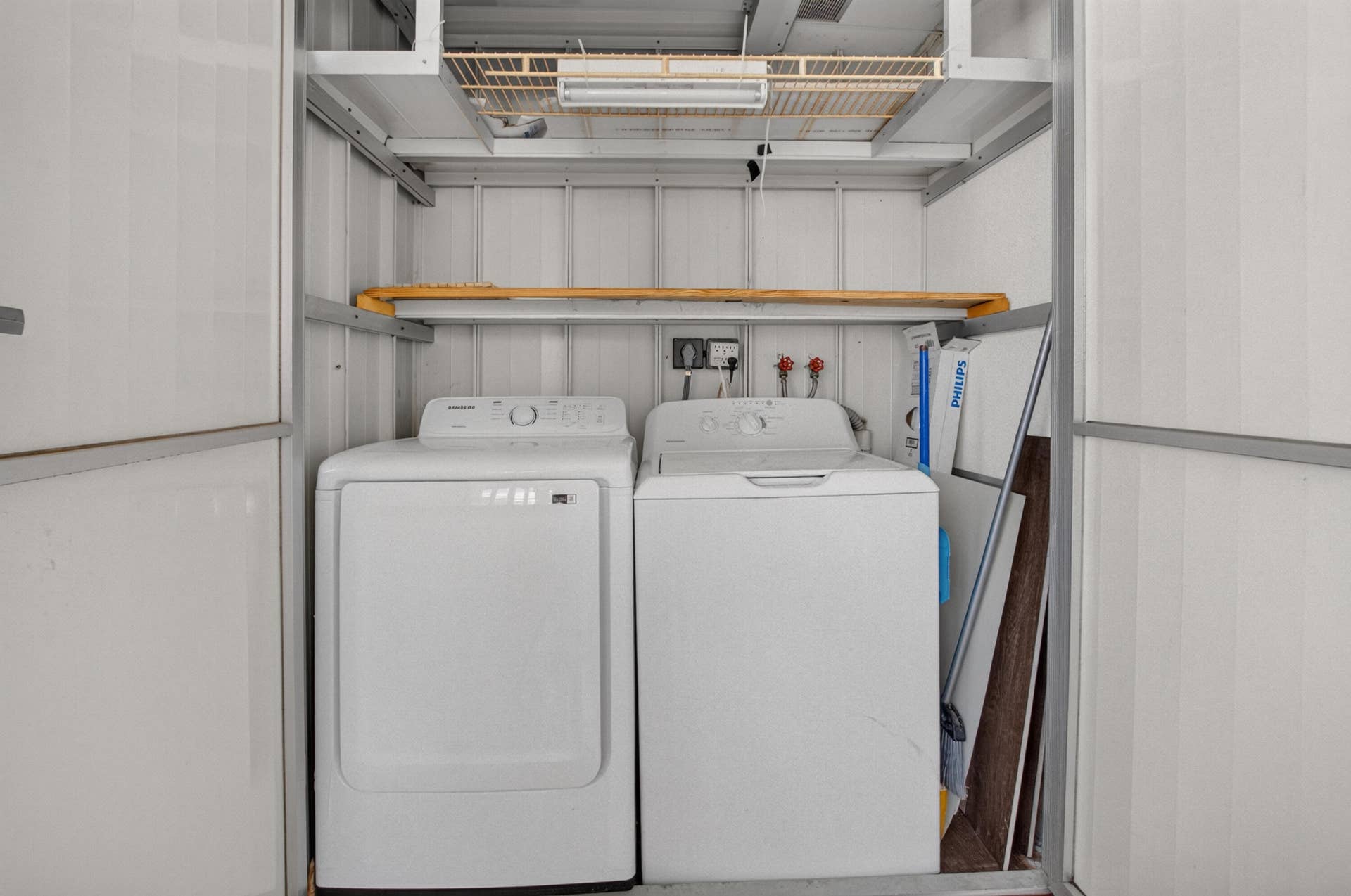 152 VALENCIA G Boulevard, Delray Beach, FL 33446 Laundry