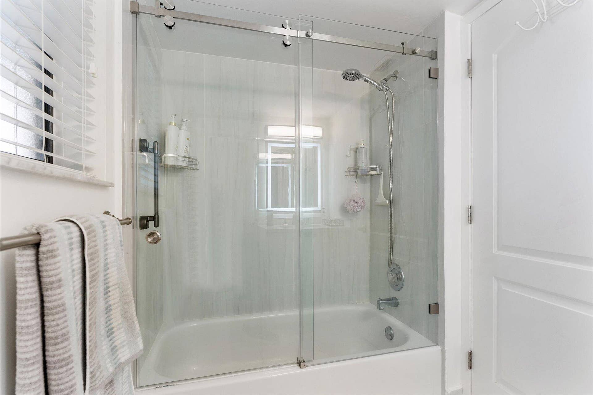 2240 N Cypress Bend Drive, #704, Pompano Beach, FL 33069 22-2240 Cypress Bend Drive_022