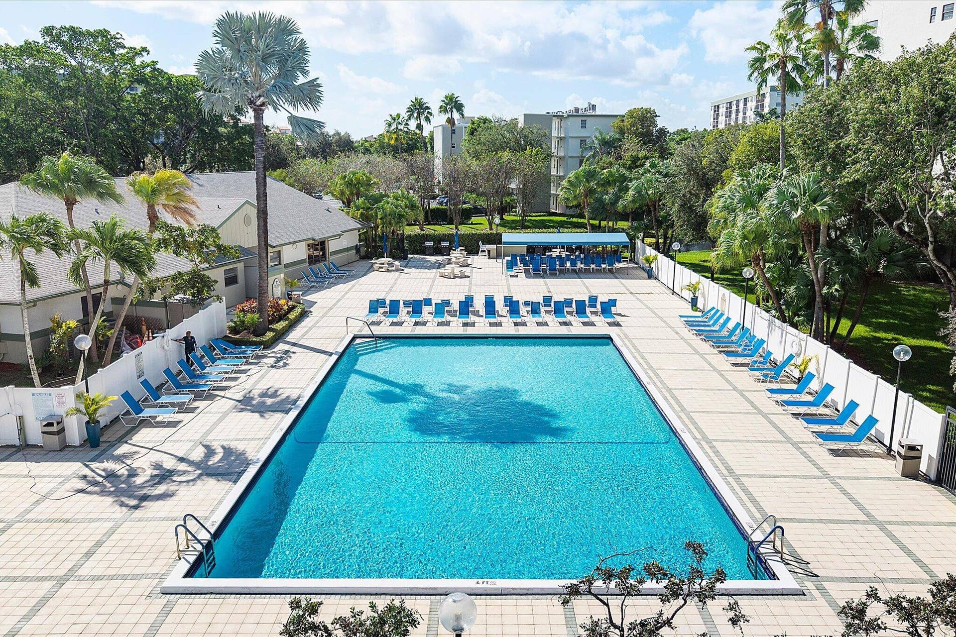 2240 N Cypress Bend Drive, #704, Pompano Beach, FL 33069 37-2240 Cypress Bend Drive_037
