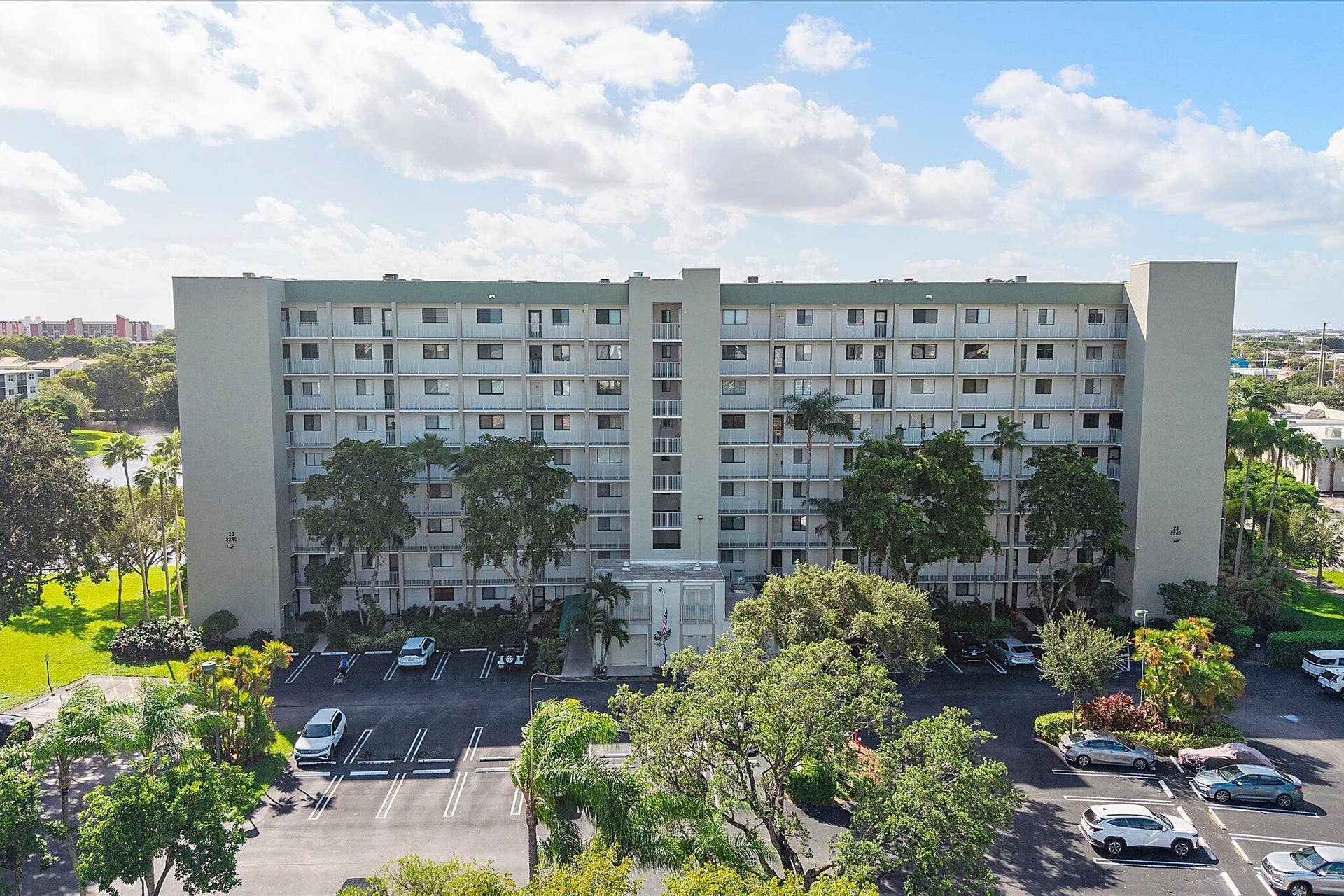 2240 N Cypress Bend Drive, #704, Pompano Beach, FL 33069 41-2240 Cypress Bend Drive_041