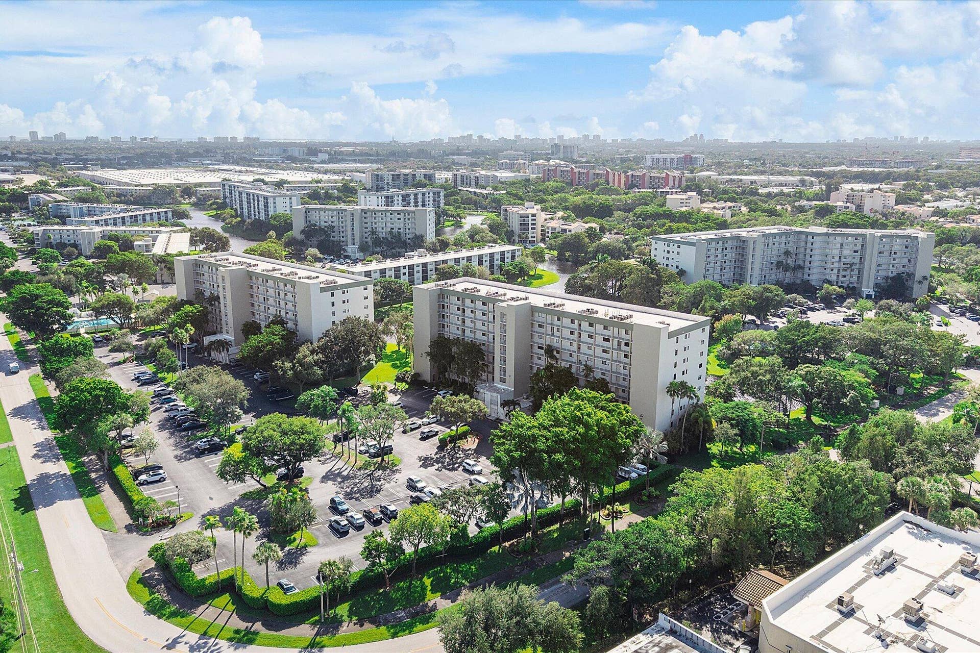 2240 N Cypress Bend Drive, #704, Pompano Beach, FL 33069 42-2240 Cypress Bend Drive_042