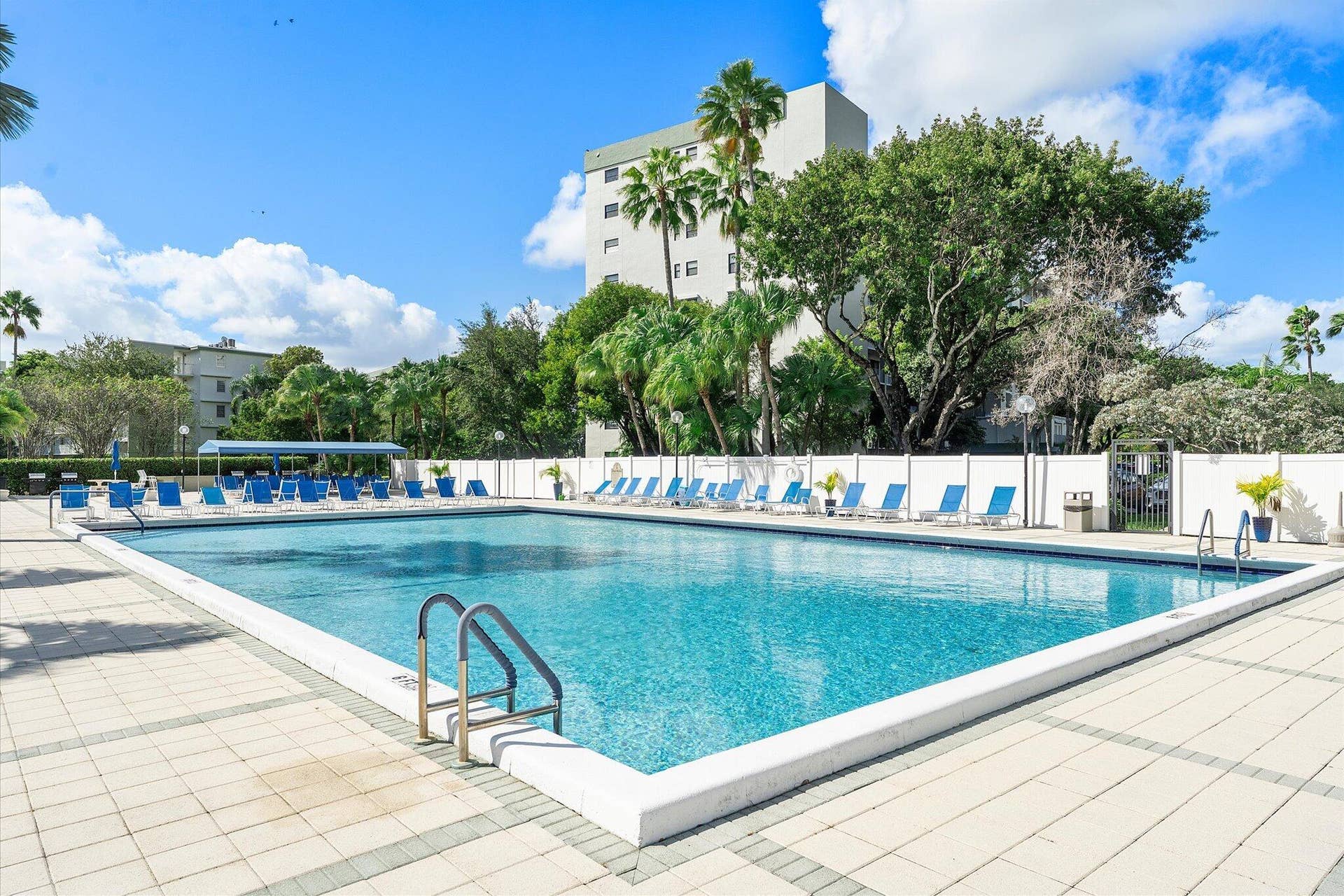 2240 N Cypress Bend Drive, #704, Pompano Beach, FL 33069 36-2240 Cypress Bend Drive_036