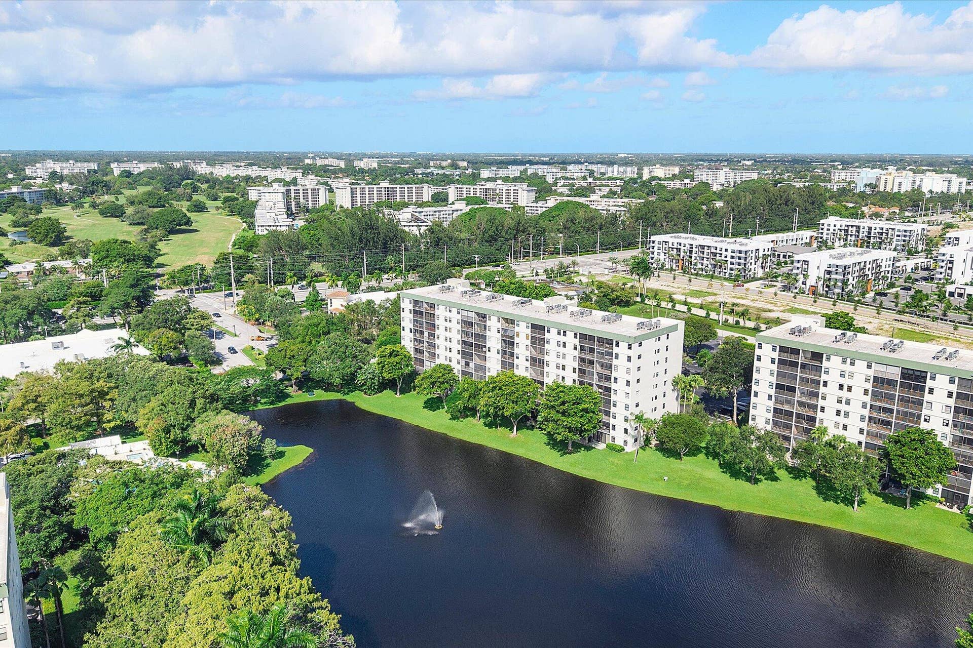 2240 N Cypress Bend Drive, #704, Pompano Beach, FL 33069 46-2240 Cypress Bend Drive_046