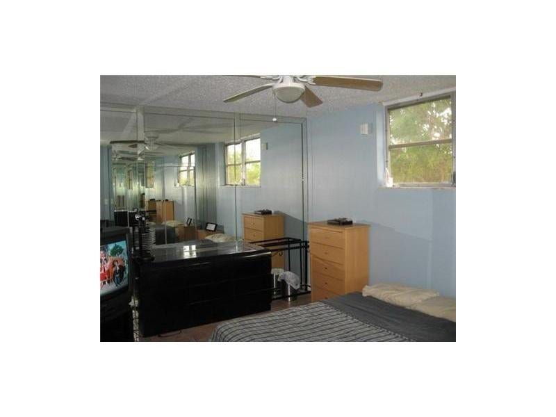 2400 NE 10th Street NE, #305, Pompano Beach, FL 33062 Photo 7