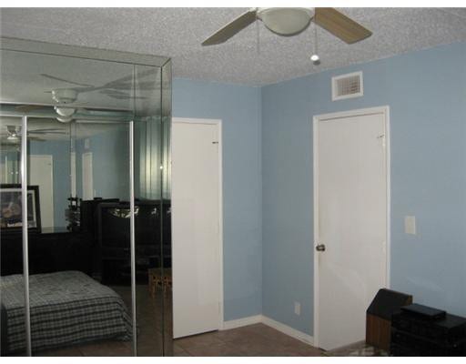 2400 NE 10th Street NE, #305, Pompano Beach, FL 33062 Photo 4