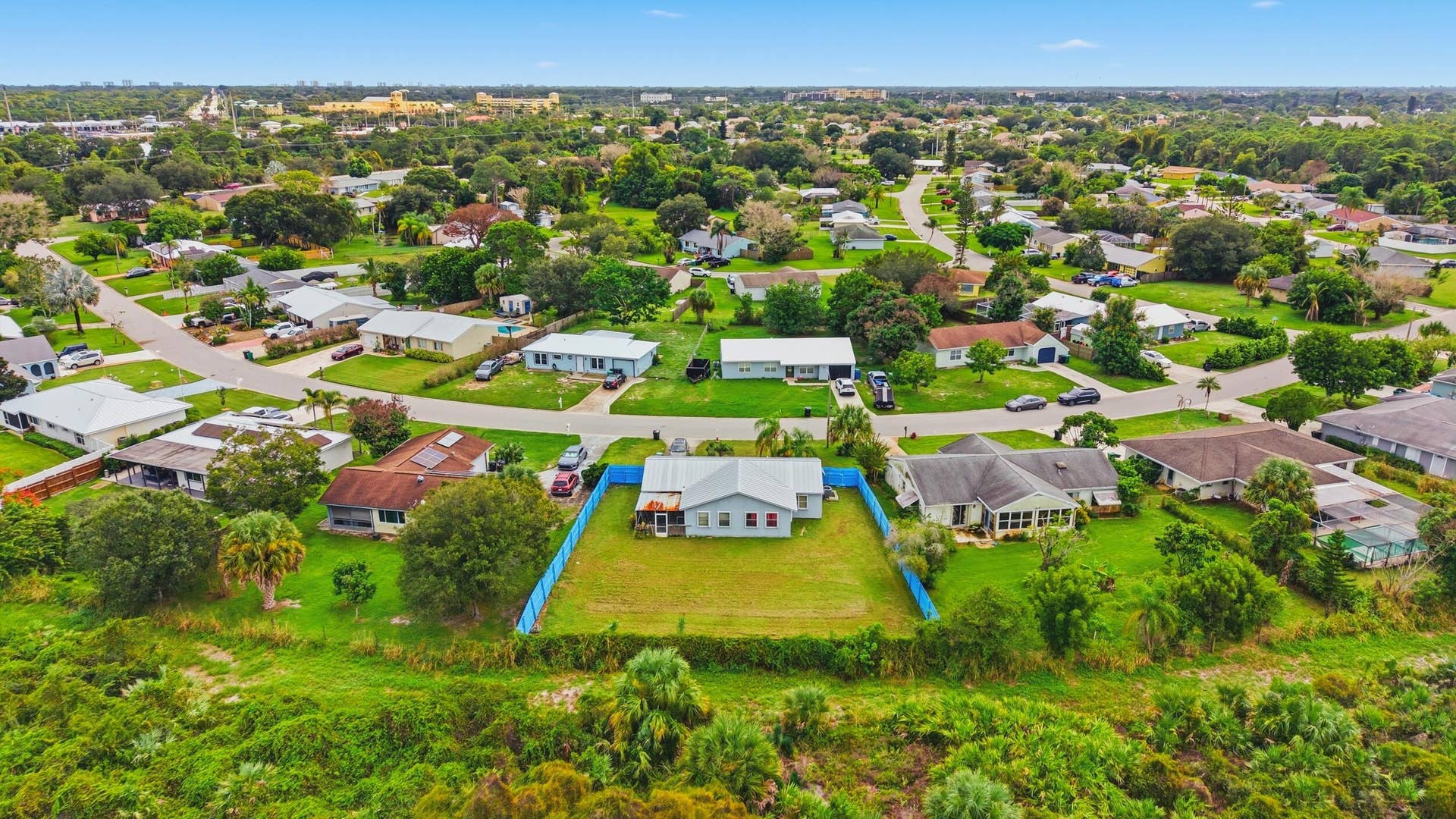 1362 SE BUCKINGHAM Terrace, Port St Lucie, FL 34952 CVM_003