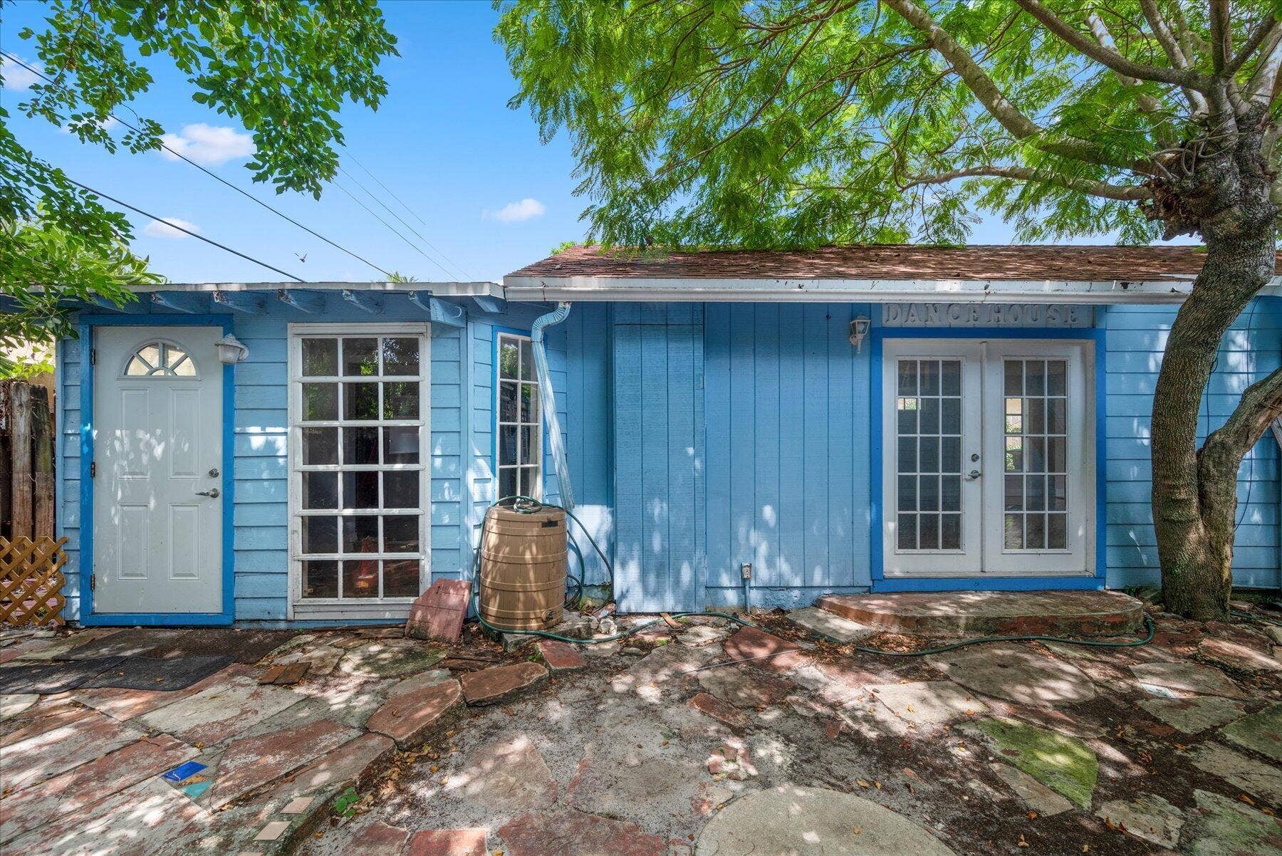 714 W LAKEWOOD Road, #B, West Palm Beach, West Palm Beach, FL 33405 20250707003825357477000000-o