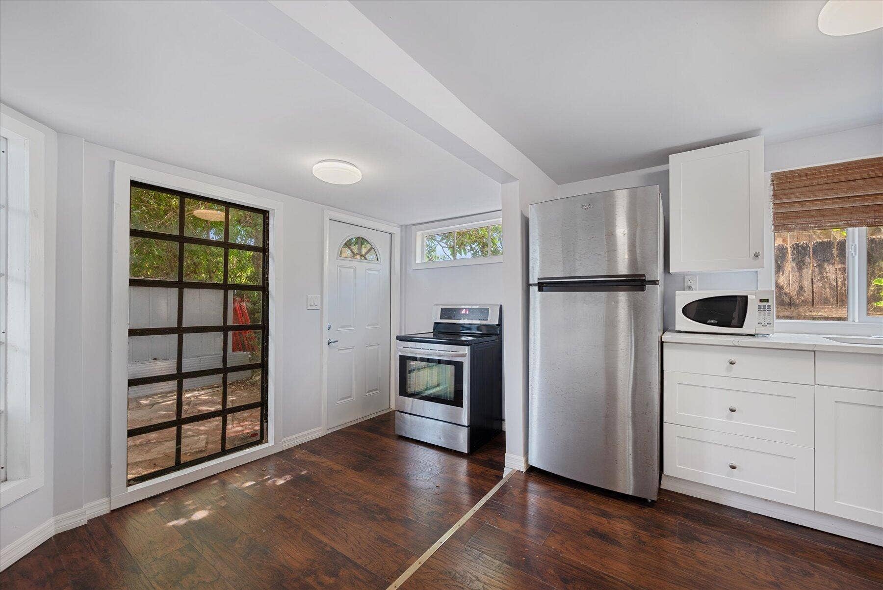 714 W LAKEWOOD Road, #B, West Palm Beach, West Palm Beach, FL 33405 20250707003826761159000000-o