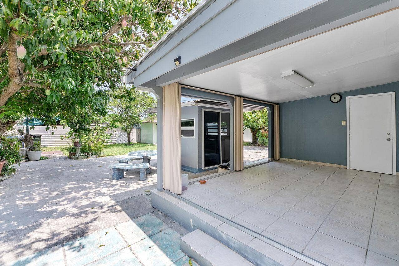 1302 SW 22ND Avenue, Fort Lauderdale, FL 33312 Patio