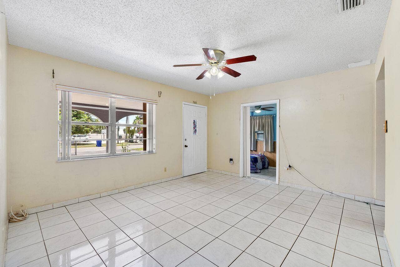 1302 SW 22ND Avenue, Fort Lauderdale, FL 33312 Living Room