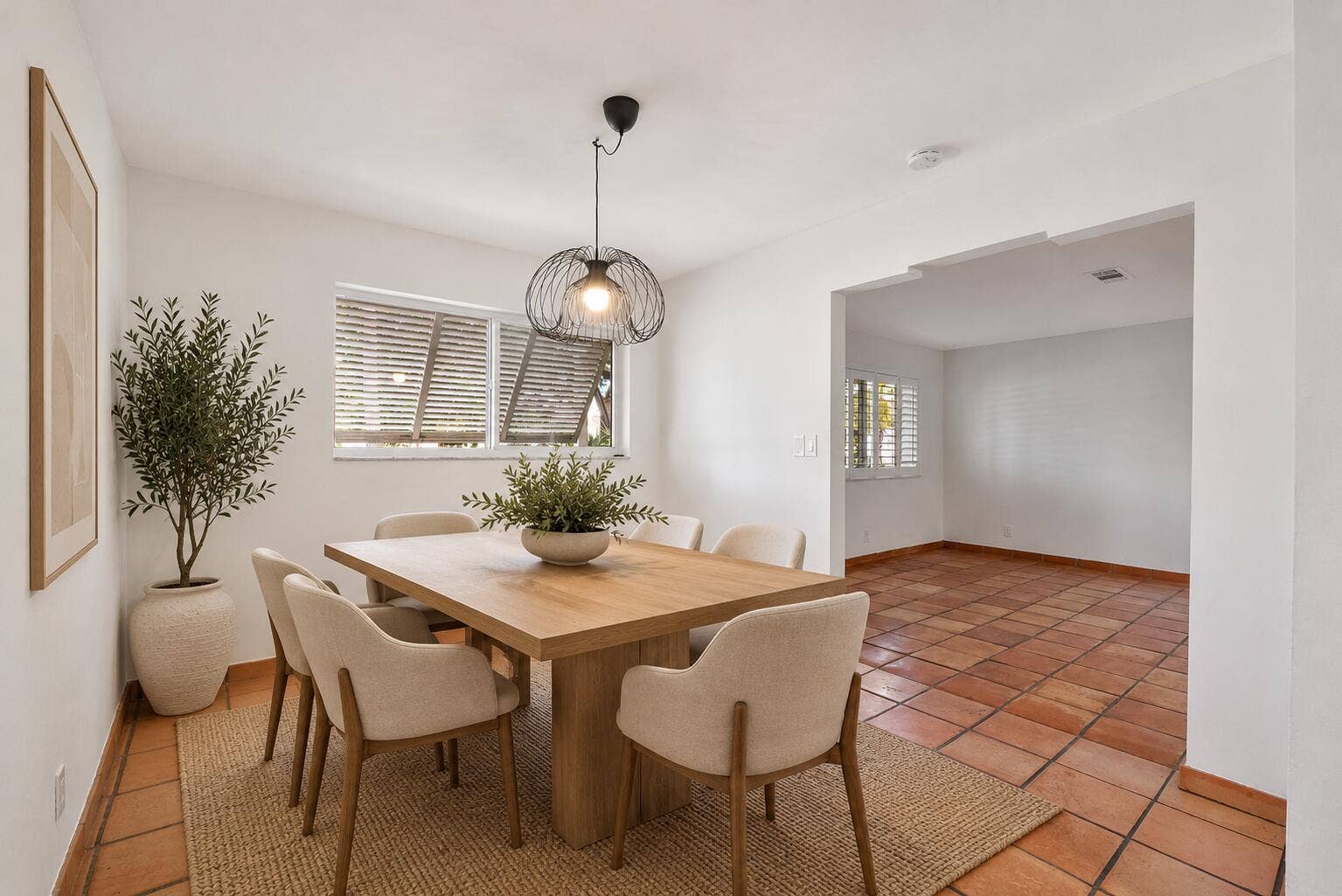410 NE 36th Street, Boca Raton, FL 33431 Virtually staged breakfast nook