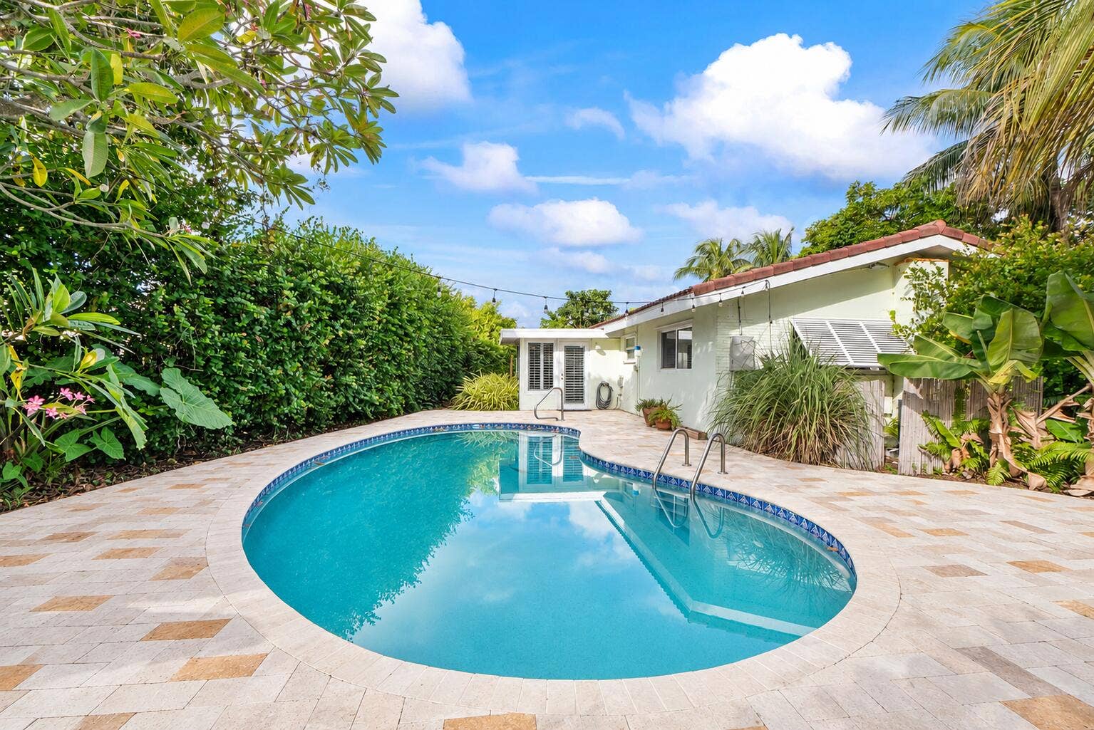410 NE 36th Street, Boca Raton, FL 33431 Private pool