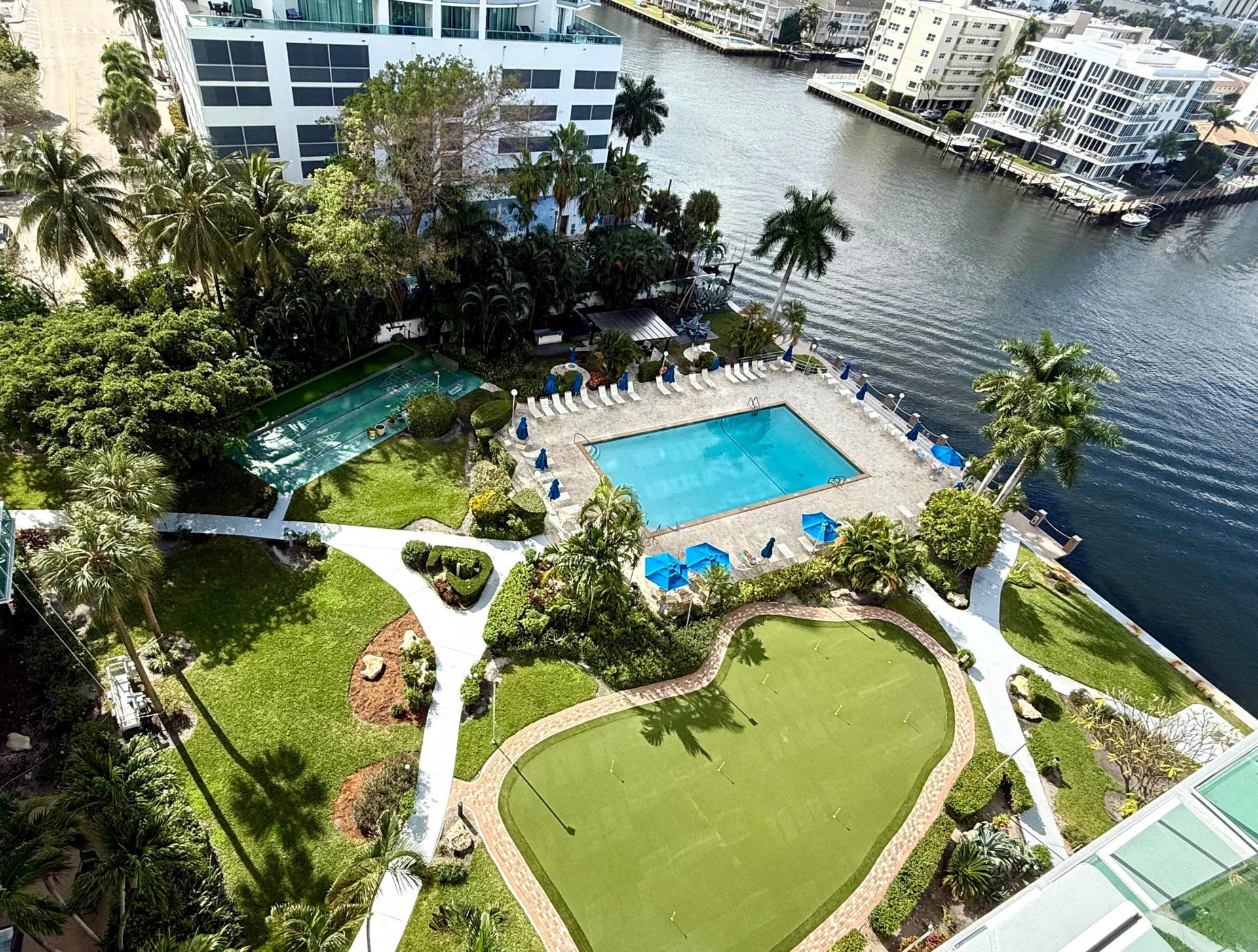 3233 NE 34TH, #1712, Fort Lauderdale, FL 33308 Pool Area