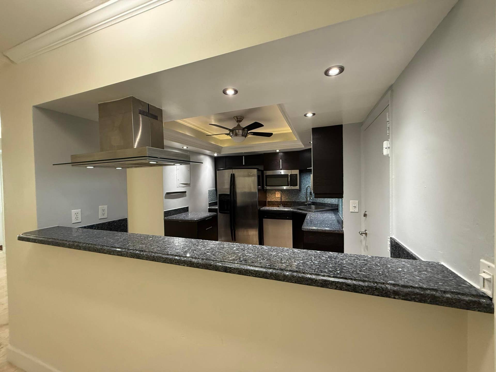 3233 NE 34TH, #1712, Fort Lauderdale, FL 33308 Kitchen