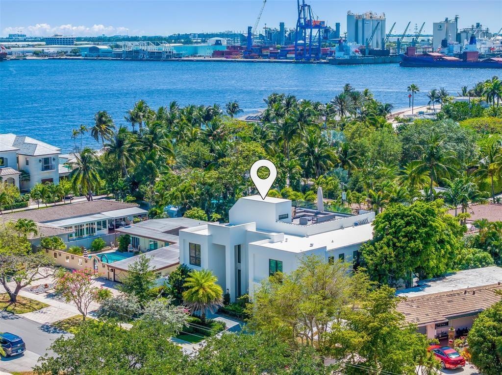 2001 Marietta Drive, Fort Lauderdale, FL 33316 Rooftop Terrace Overlooking FTL Intlet