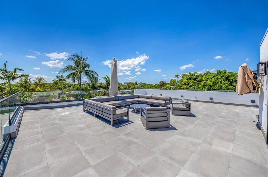 2001 Marietta Drive, Fort Lauderdale, FL 33316 Rooftop Terrace