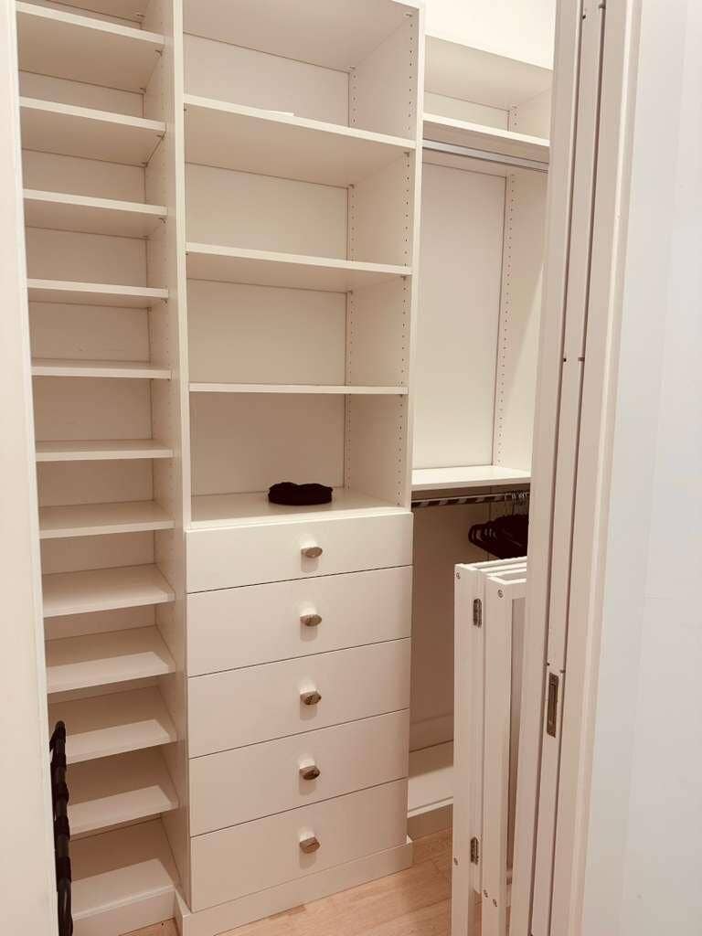 2001 Marietta Drive, Fort Lauderdale, FL 33316 1st Suite Floor Walk-in Closet
