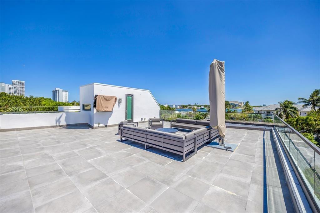 2001 Marietta Drive, Fort Lauderdale, FL 33316 Rooftop Terrace