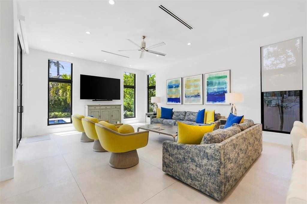 2001 Marietta Drive, Fort Lauderdale, FL 33316 Family Area