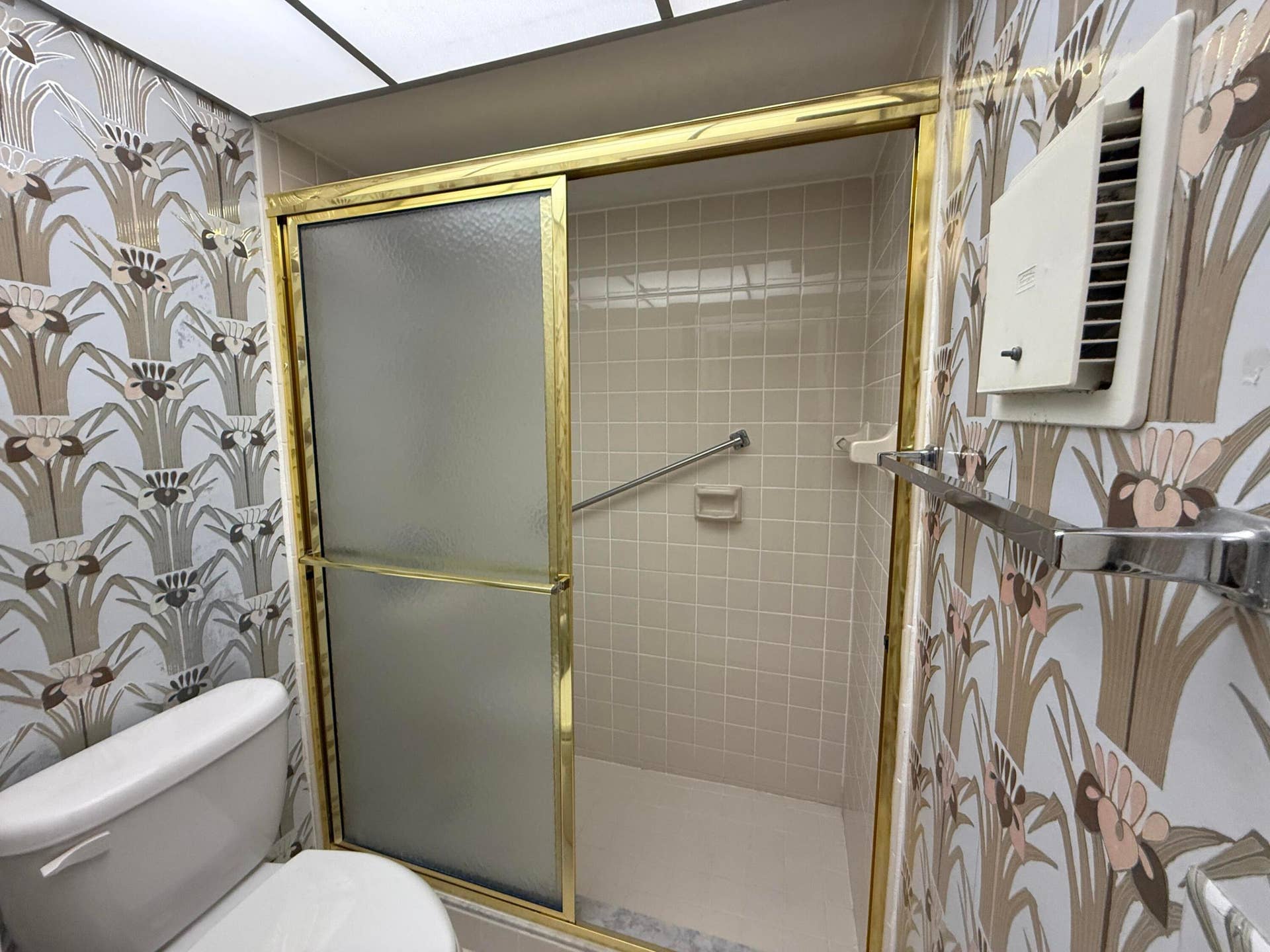 466 PIEDMONT J, Delray Beach, Delray Beach, FL 33484 Bathroom