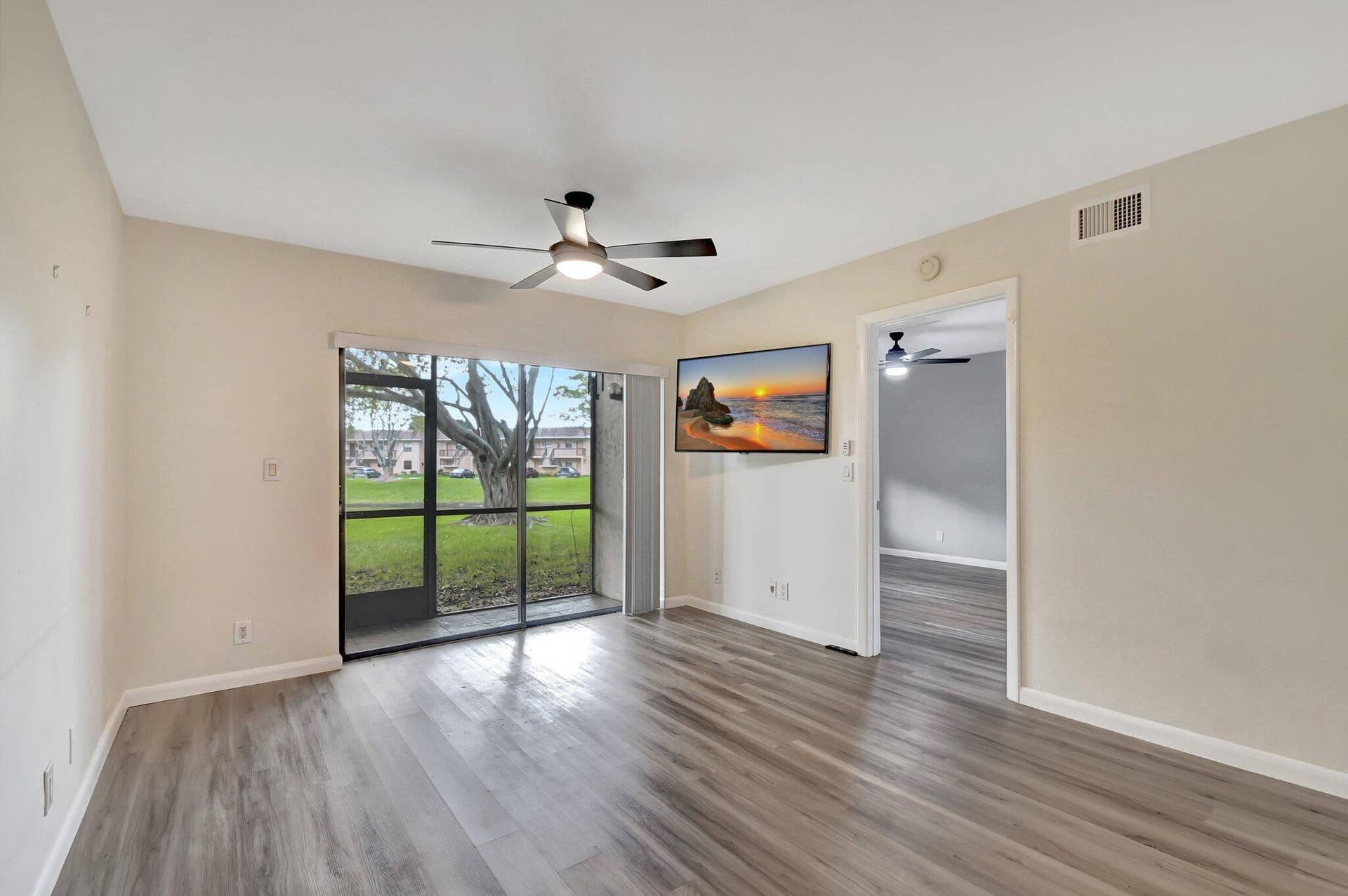 Living Area 2
