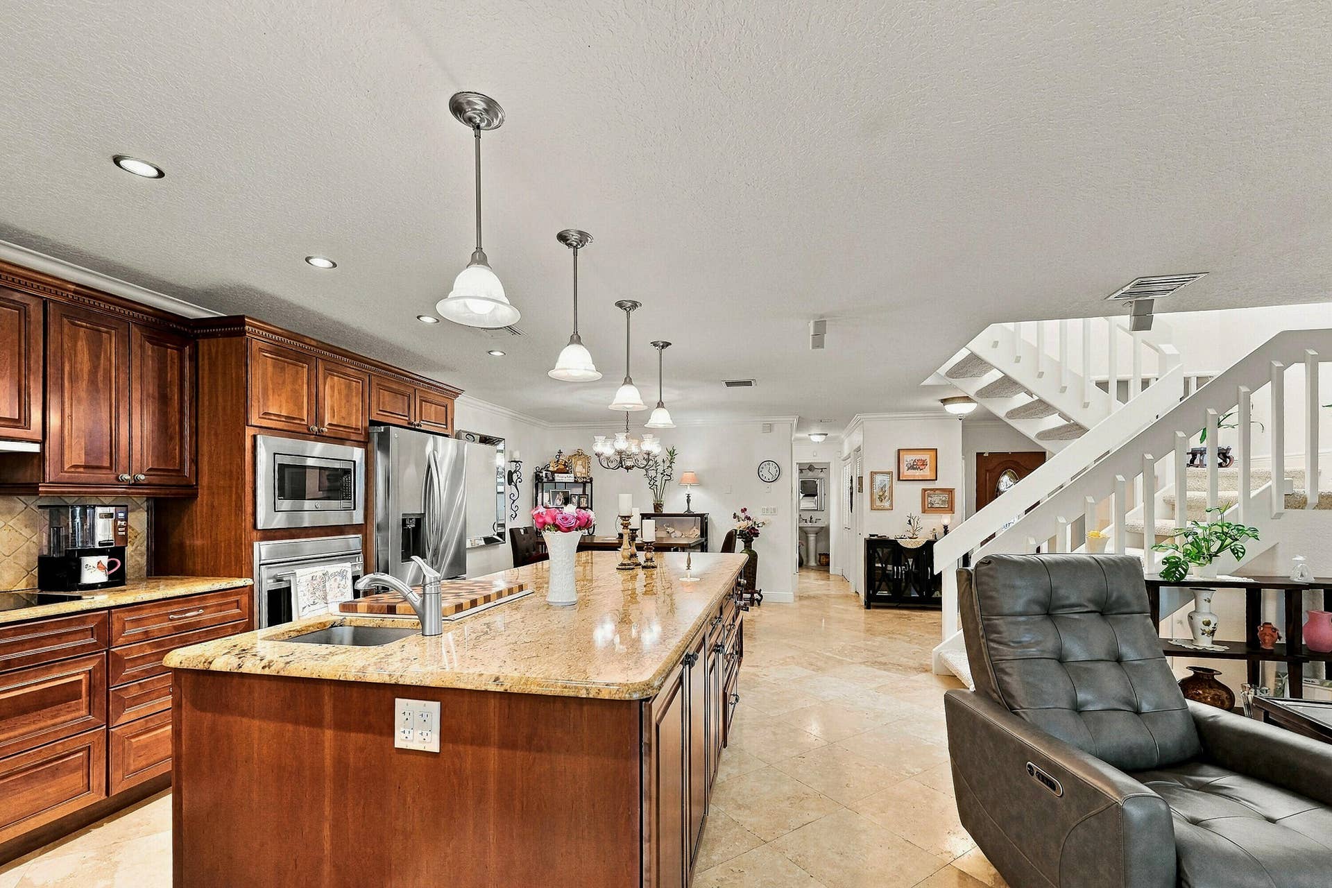 22932 IRONWEDGE Drive, Boca Raton, FL 33433 Open kitchen