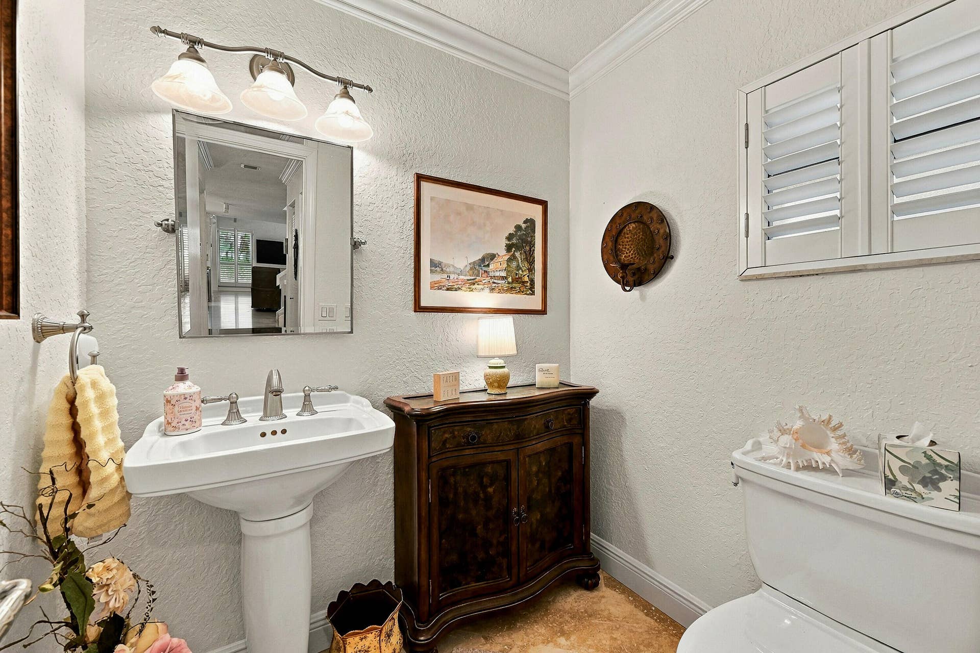 22932 IRONWEDGE Drive, Boca Raton, FL 33433 Half Bathroom