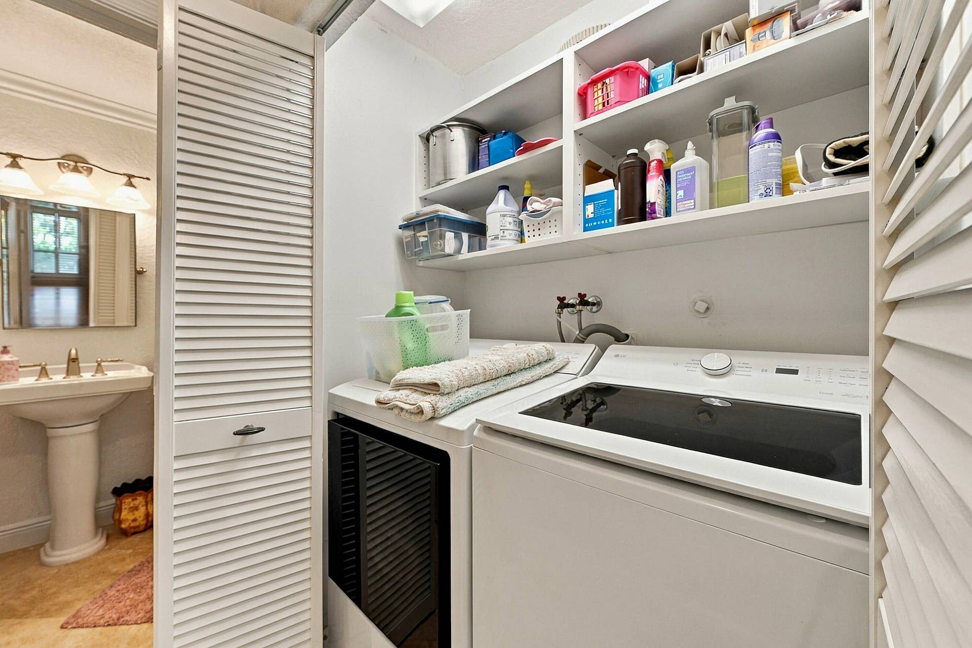 22932 IRONWEDGE Drive, Boca Raton, FL 33433 Laundry Closet