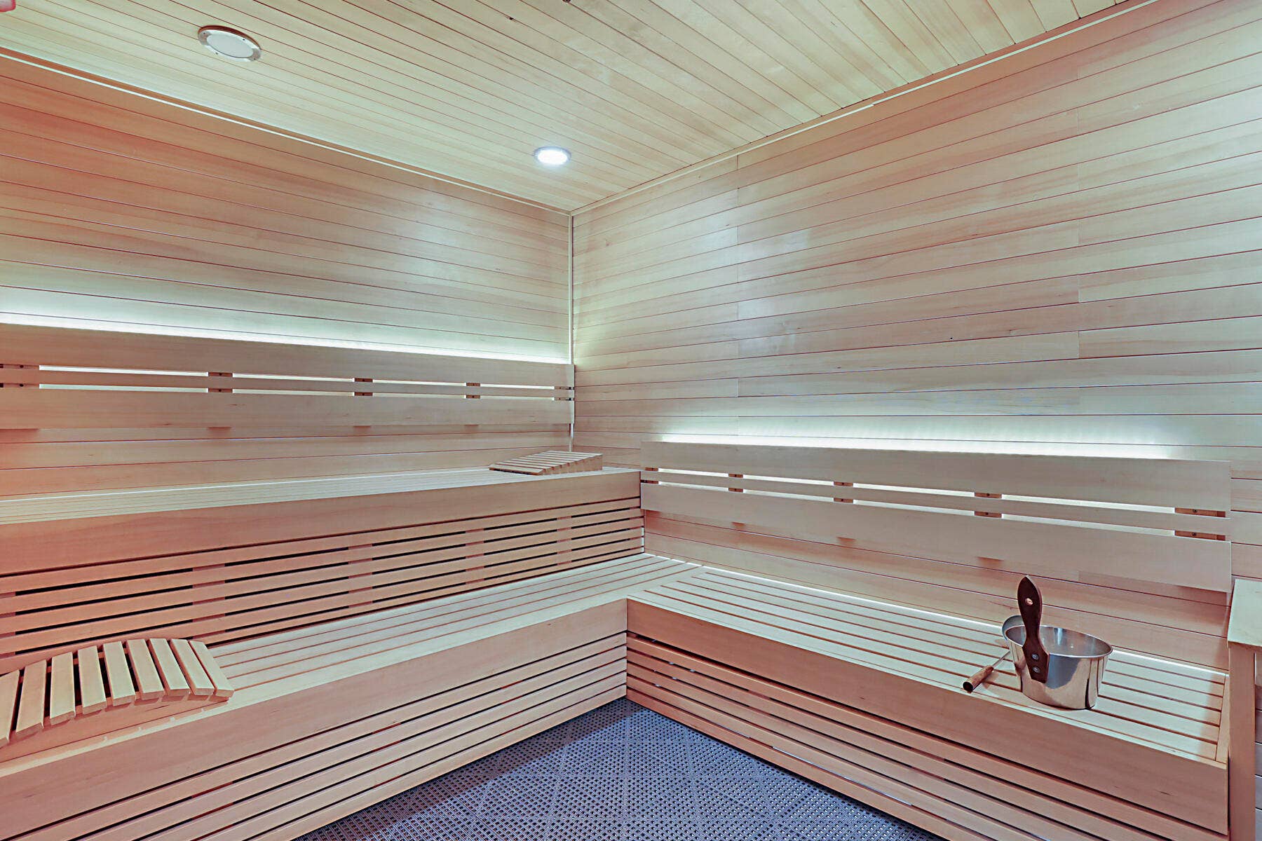 SAUNA