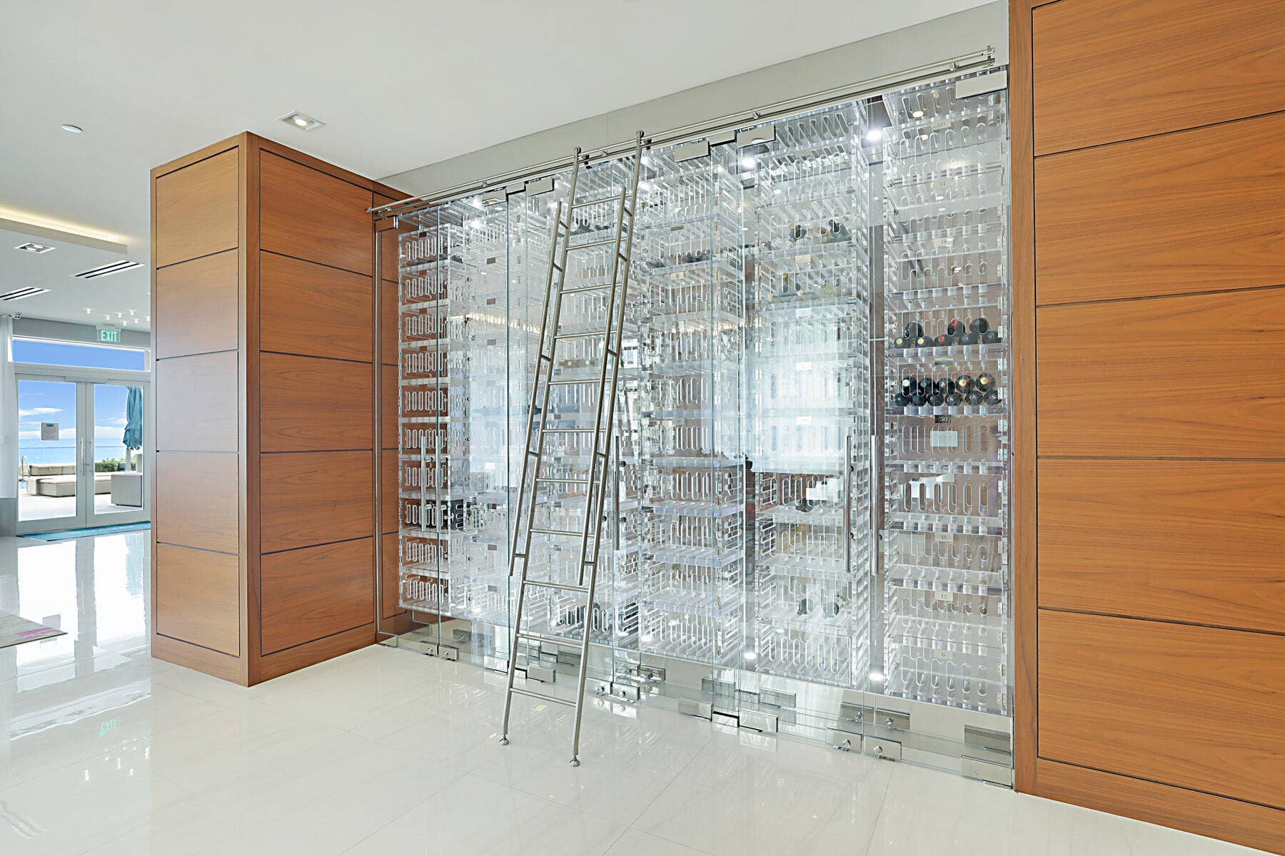 OWNERS PRIVATE WINE STORAGE