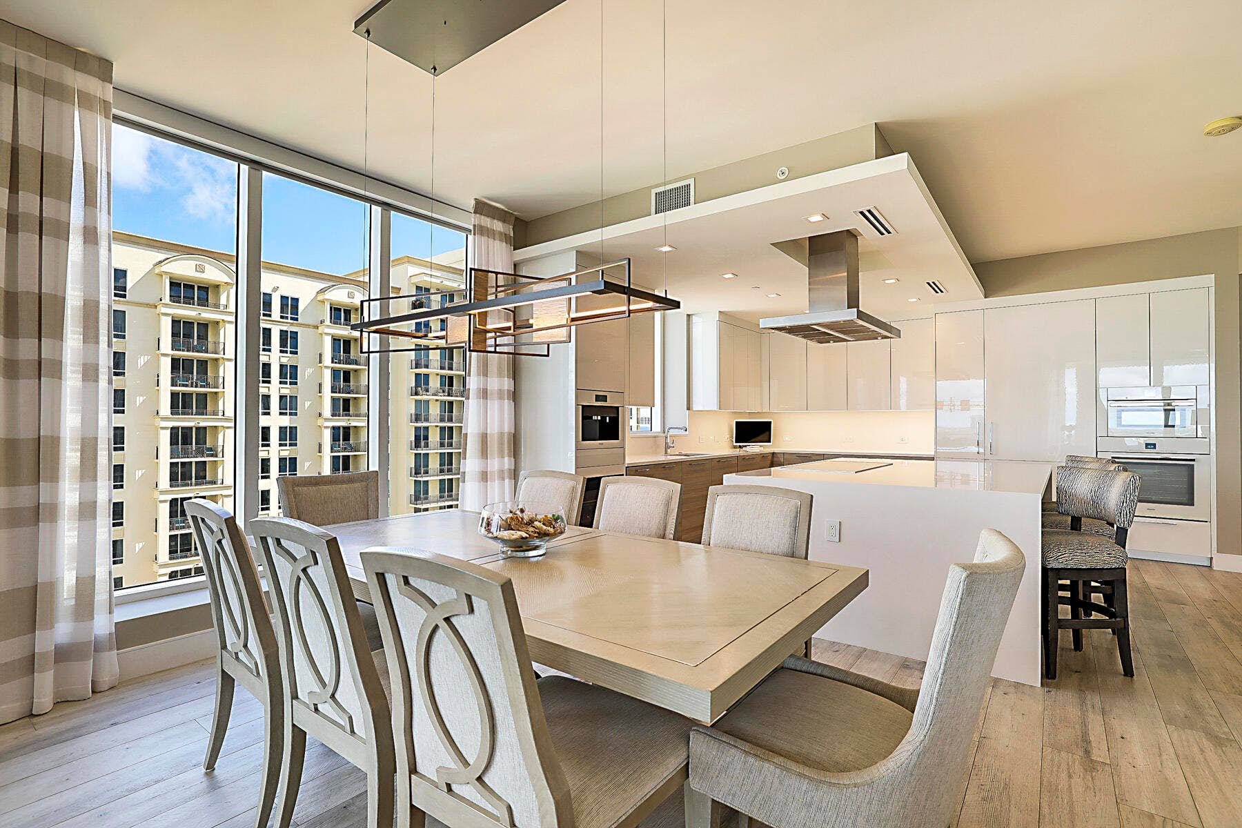 DINING - KITCHEN