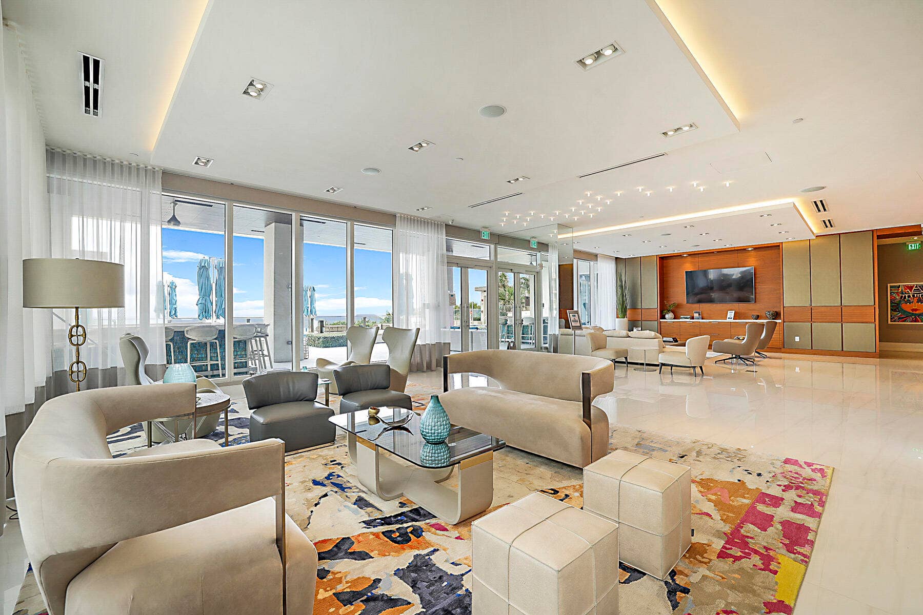 CLUB ROOM