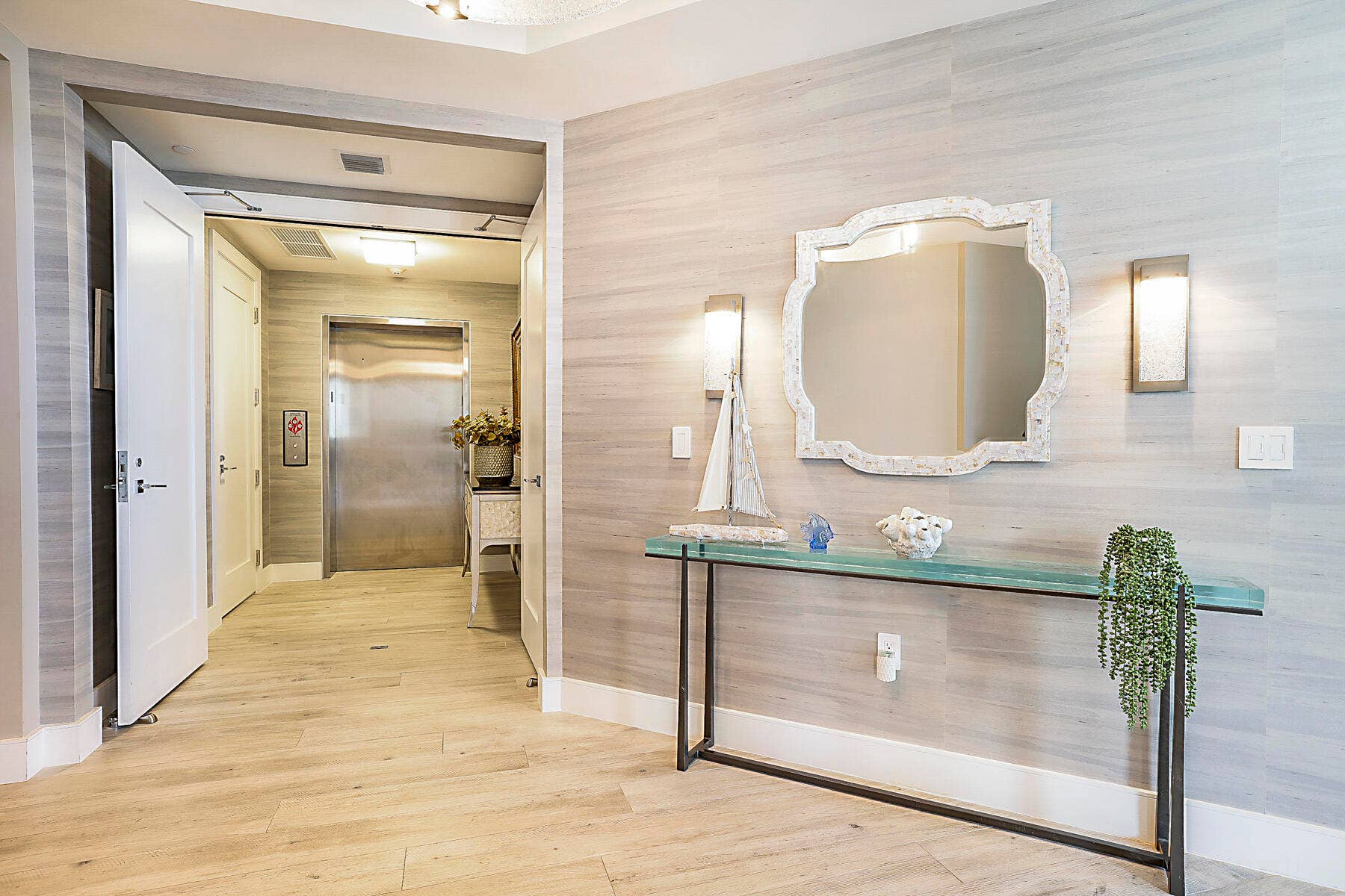 FOYER