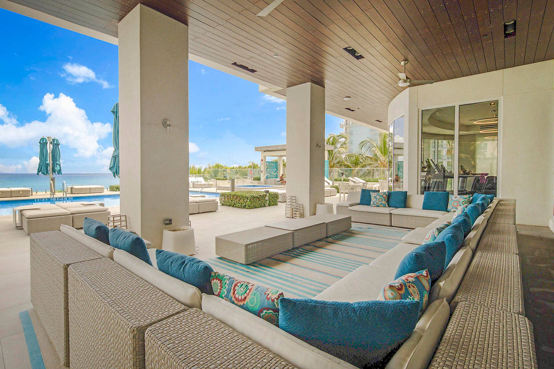 POOL DECK